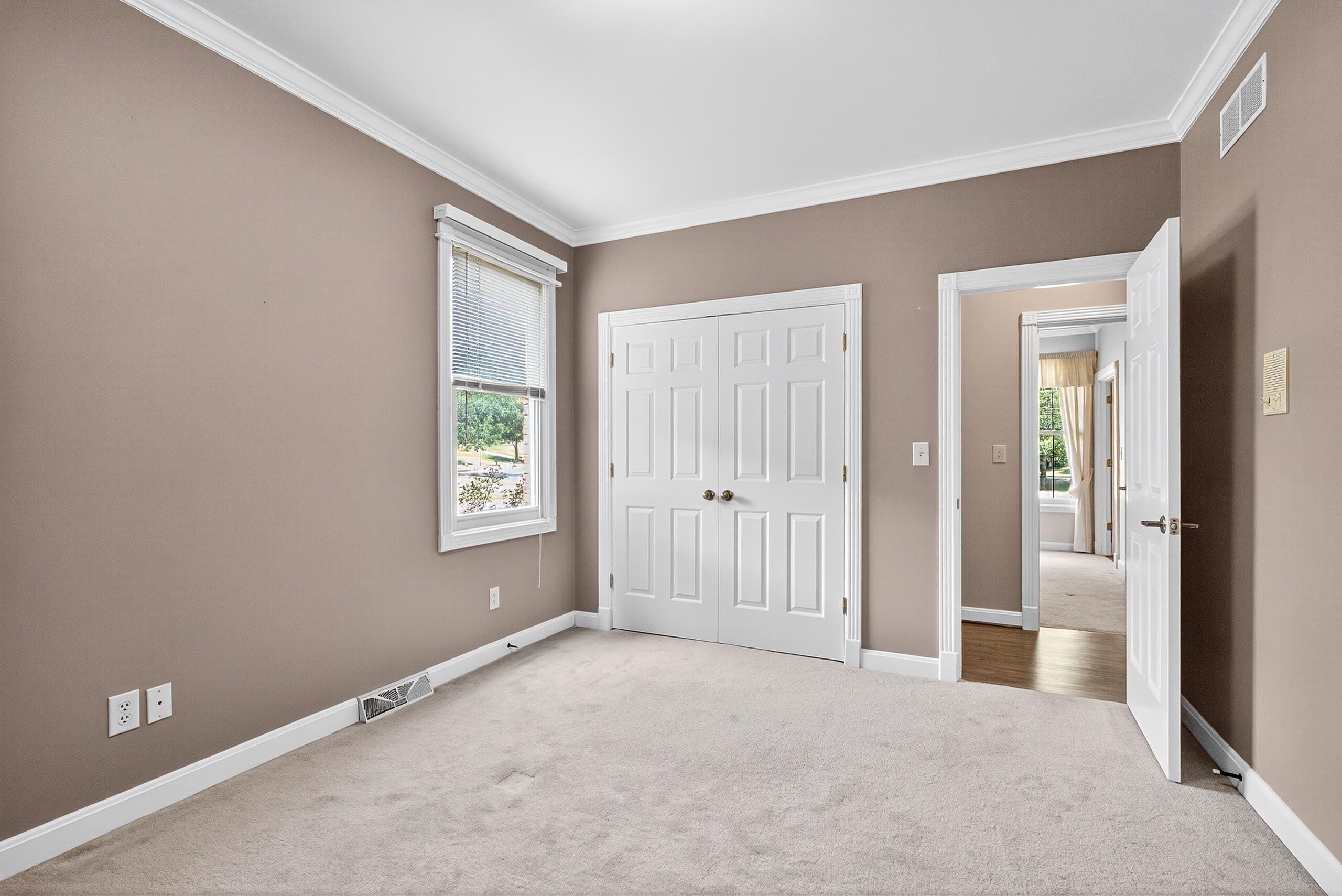 Lexington, Kentucky 40515, United States, 4 Bedrooms Bedrooms, ,4 BathroomsBathrooms,Residential,Active,189962