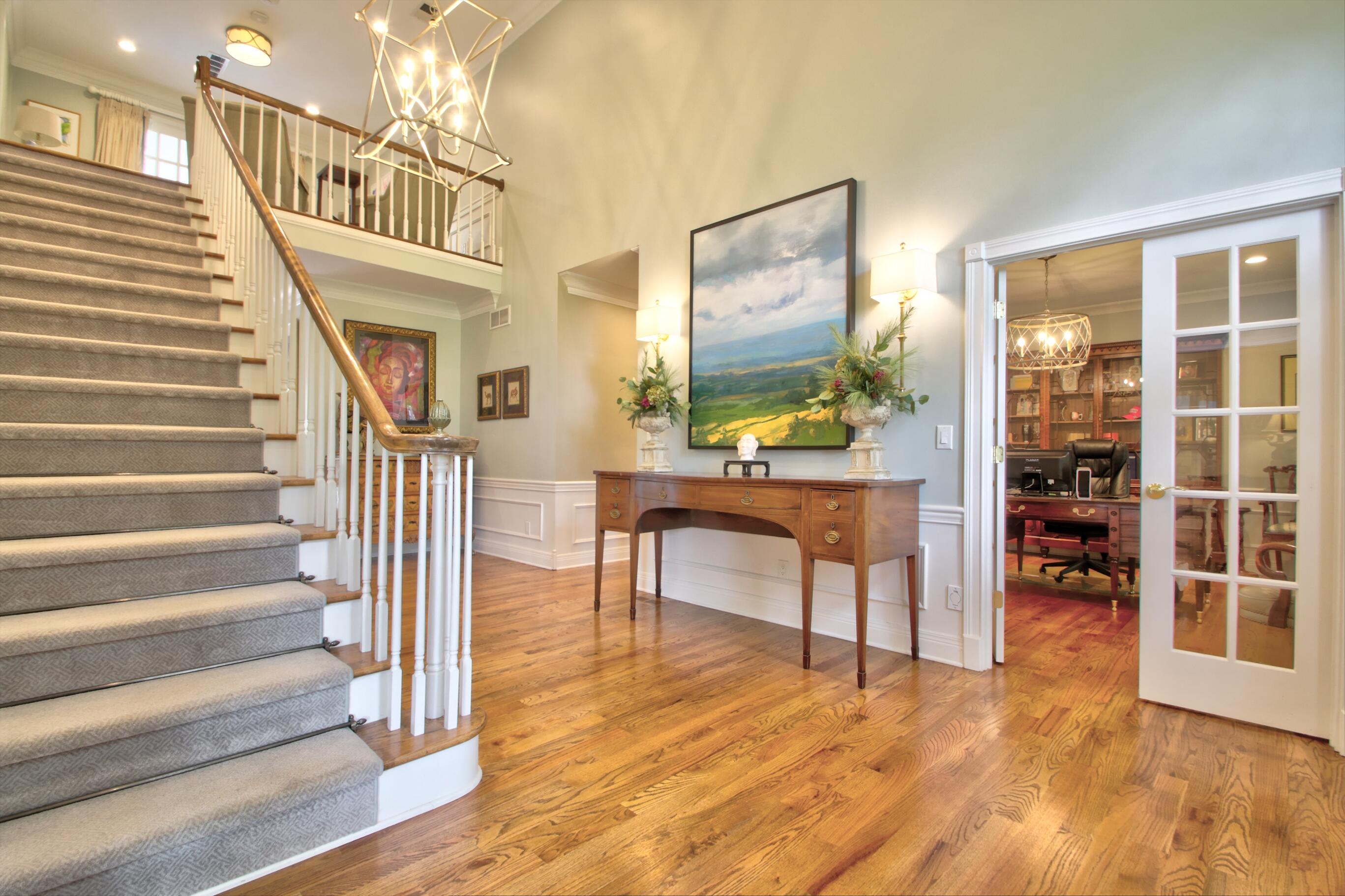 Lexington, Kentucky 40509, United States, 5 Bedrooms Bedrooms, ,6 BathroomsBathrooms,Residential,Pending,130221