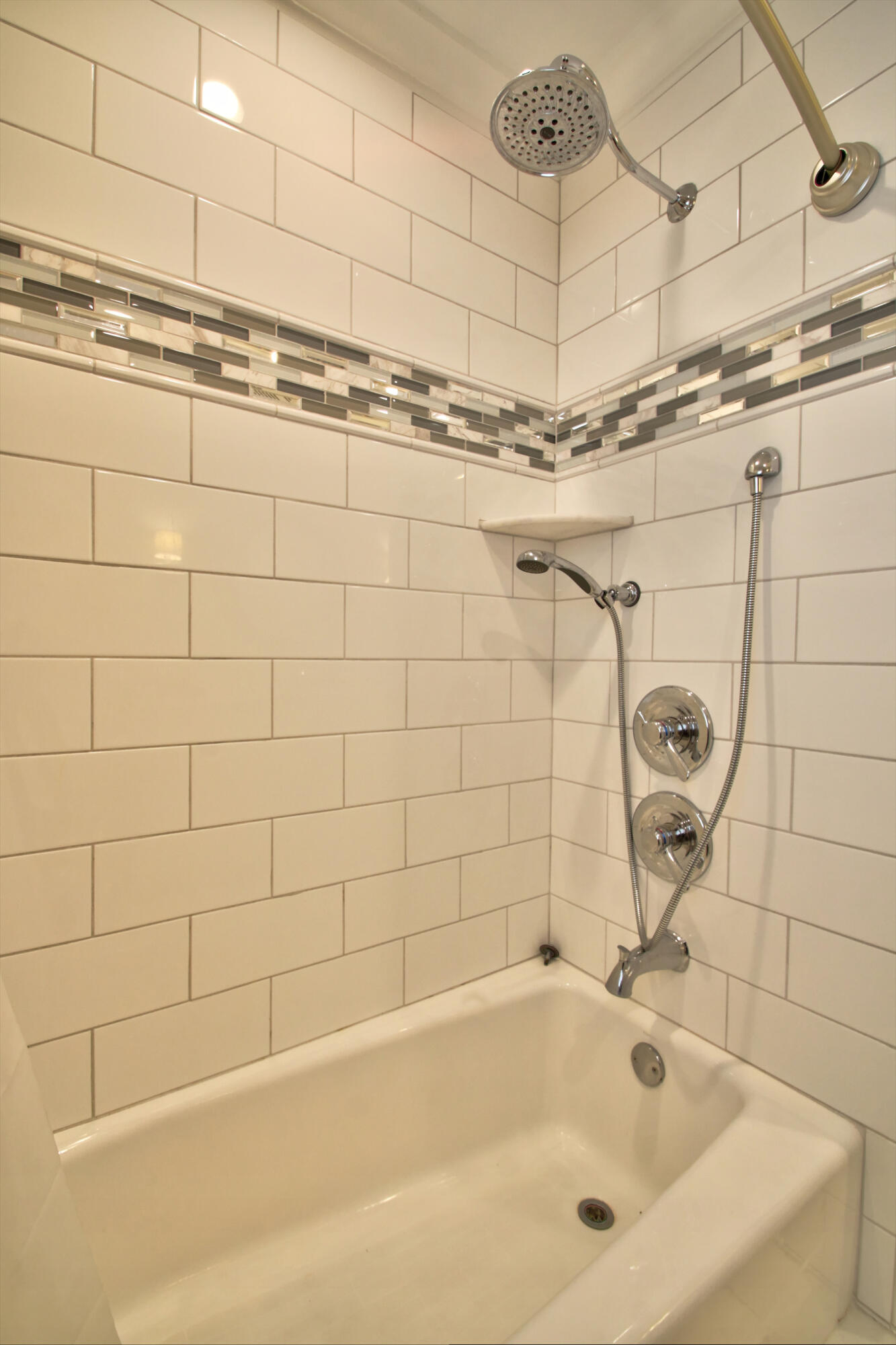 Lexington, Kentucky 40509, United States, 5 Bedrooms Bedrooms, ,6 BathroomsBathrooms,Residential,Pending,130221