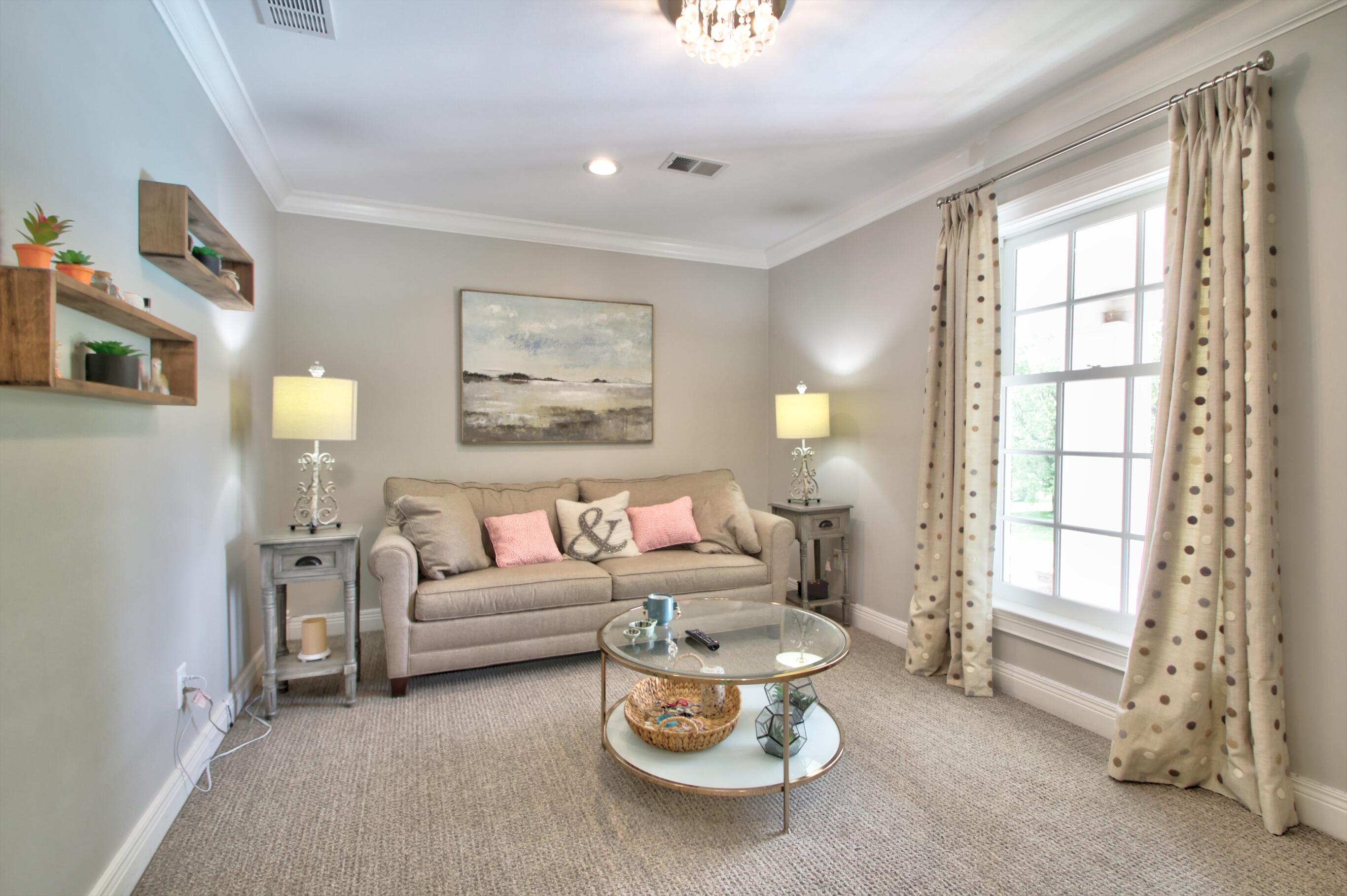 Lexington, Kentucky 40509, United States, 5 Bedrooms Bedrooms, ,6 BathroomsBathrooms,Residential,Pending,130221