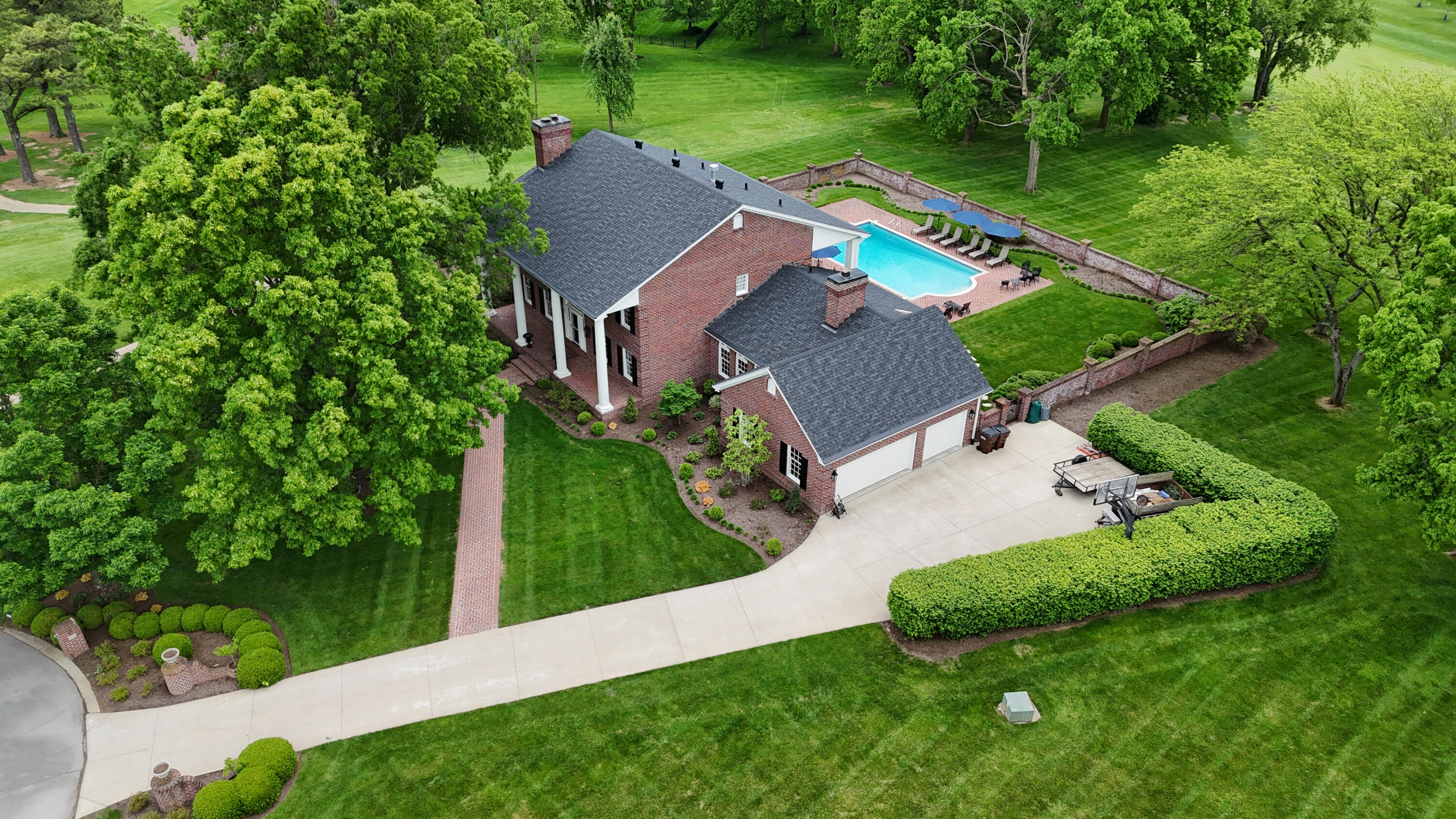 Lexington, Kentucky 40509, United States, 5 Bedrooms Bedrooms, ,6 BathroomsBathrooms,Residential,Pending,130221