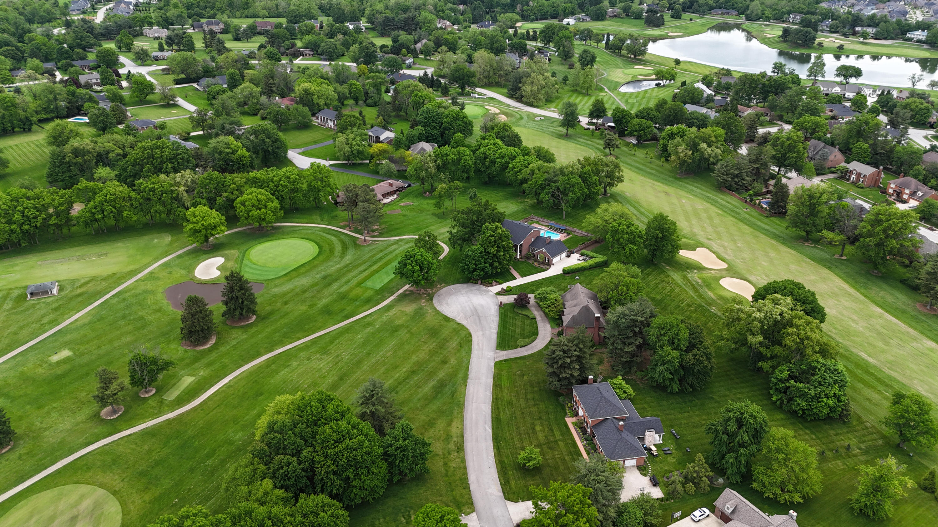 Lexington, Kentucky 40509, United States, 5 Bedrooms Bedrooms, ,6 BathroomsBathrooms,Residential,Pending,130221