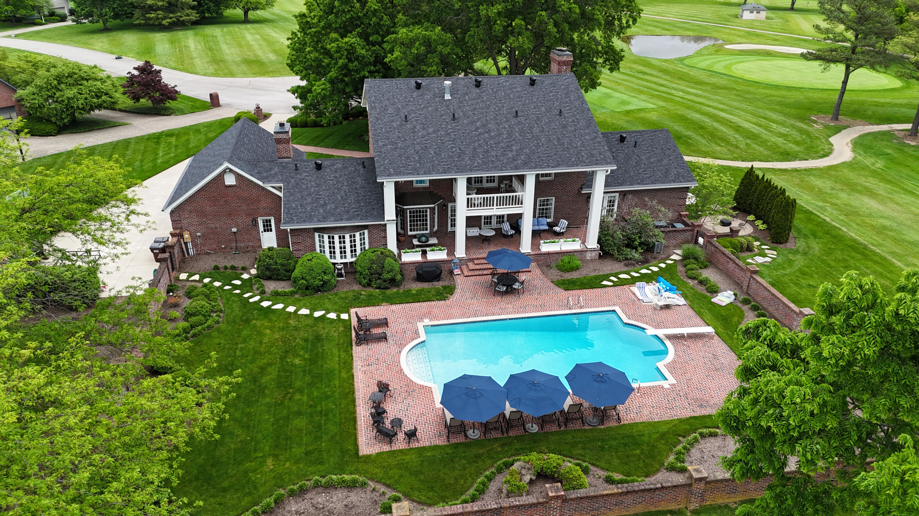 Lexington, Kentucky 40509, United States, 5 Bedrooms Bedrooms, ,6 BathroomsBathrooms,Residential,Pending,130221