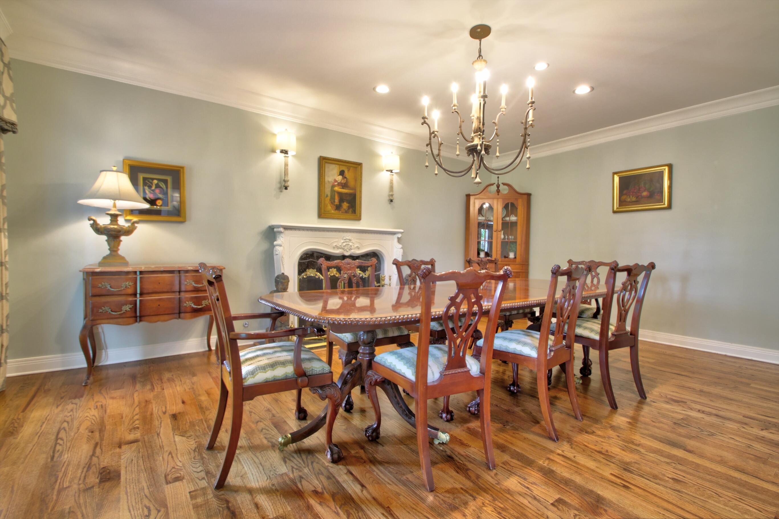 Lexington, Kentucky 40509, United States, 5 Bedrooms Bedrooms, ,6 BathroomsBathrooms,Residential,Pending,130221