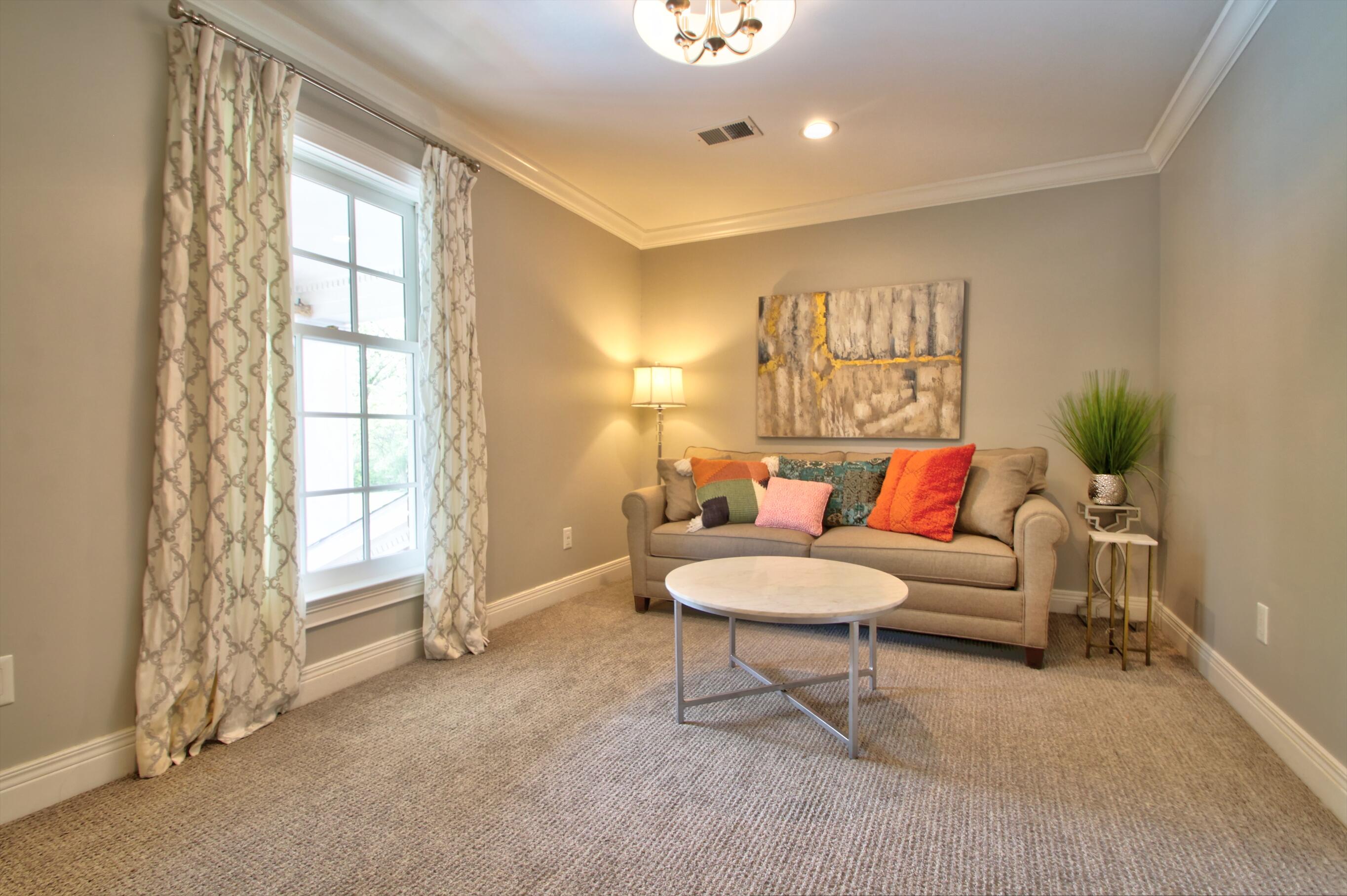 Lexington, Kentucky 40509, United States, 5 Bedrooms Bedrooms, ,6 BathroomsBathrooms,Residential,Pending,130221