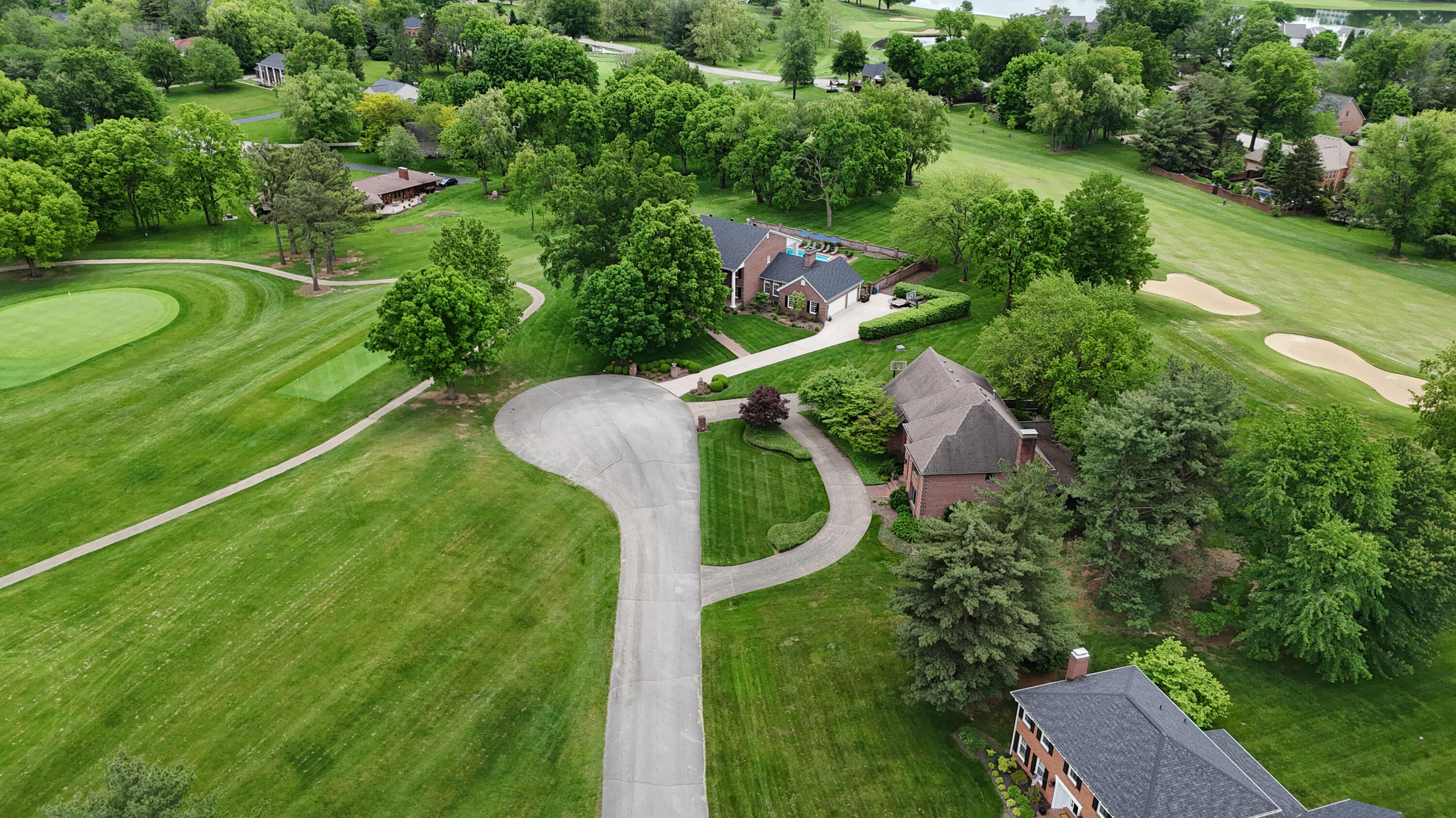 Lexington, Kentucky 40509, United States, 5 Bedrooms Bedrooms, ,6 BathroomsBathrooms,Residential,Pending,130221