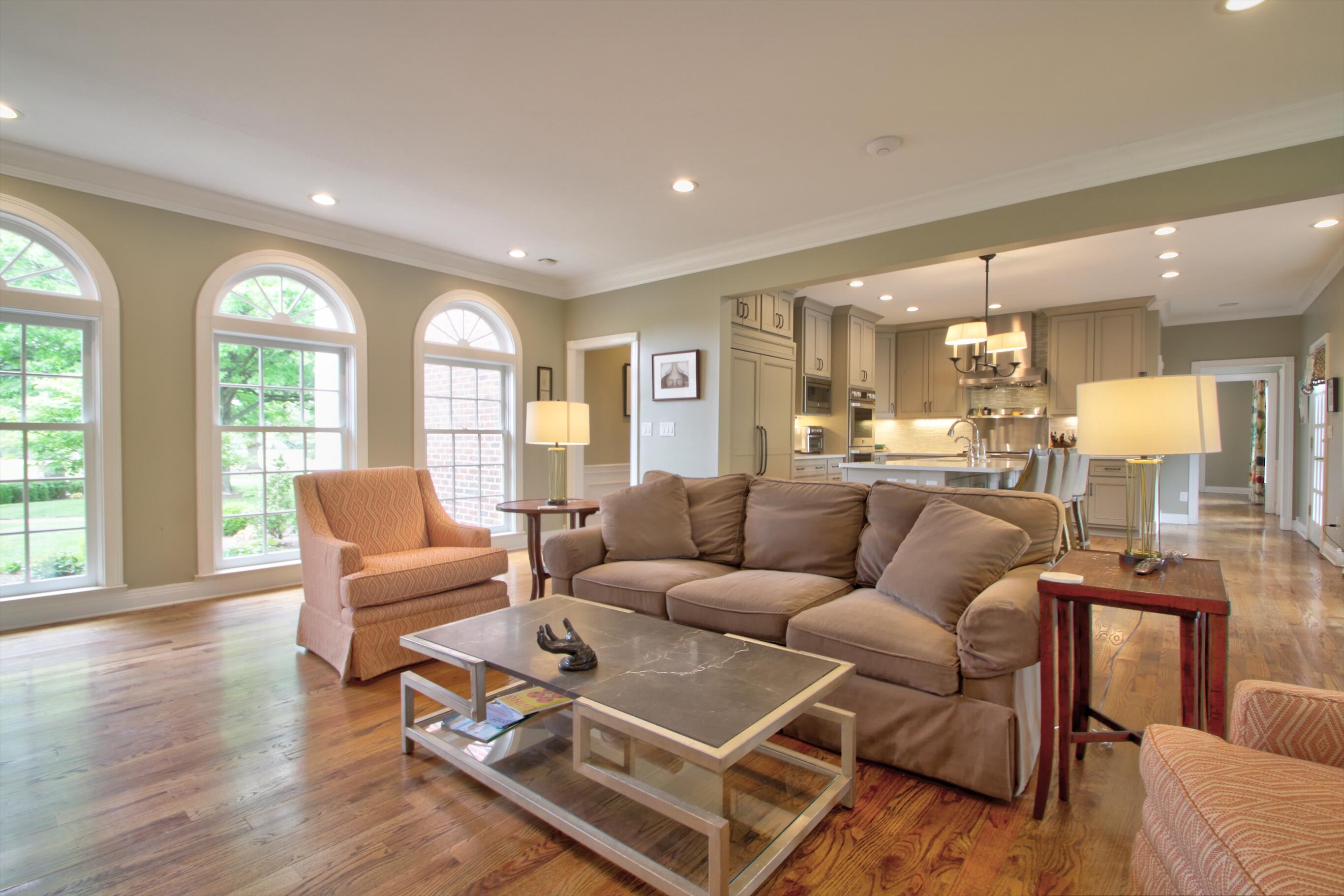 Lexington, Kentucky 40509, United States, 5 Bedrooms Bedrooms, ,6 BathroomsBathrooms,Residential,Pending,130221