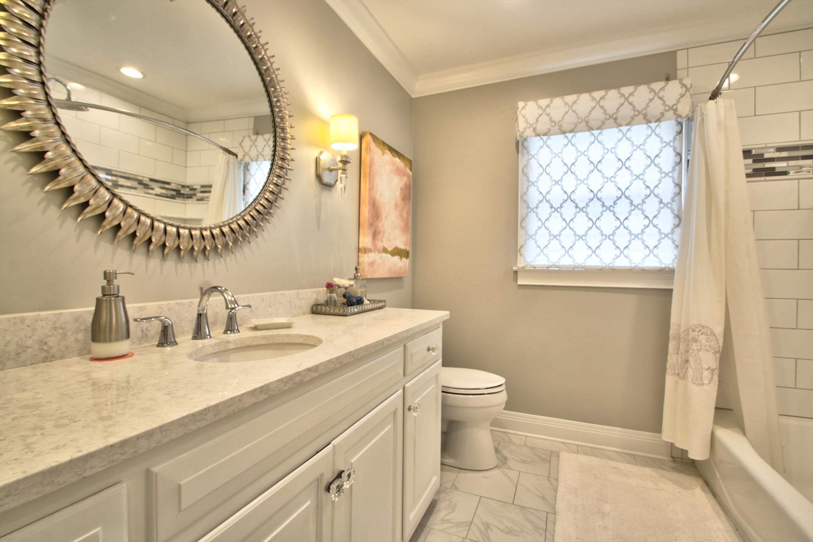 Lexington, Kentucky 40509, United States, 5 Bedrooms Bedrooms, ,6 BathroomsBathrooms,Residential,Pending,130221