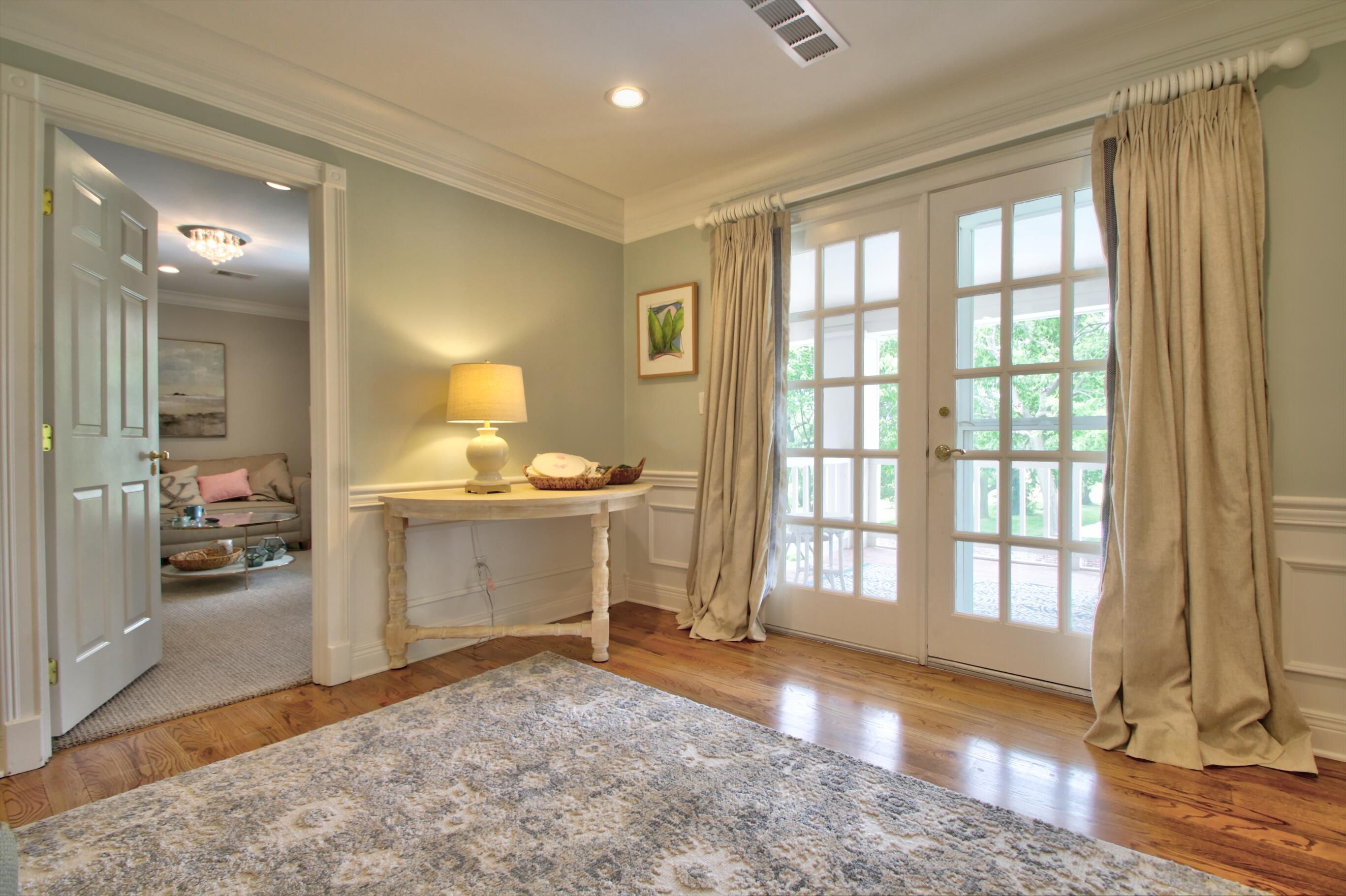 Lexington, Kentucky 40509, United States, 5 Bedrooms Bedrooms, ,6 BathroomsBathrooms,Residential,Pending,130221