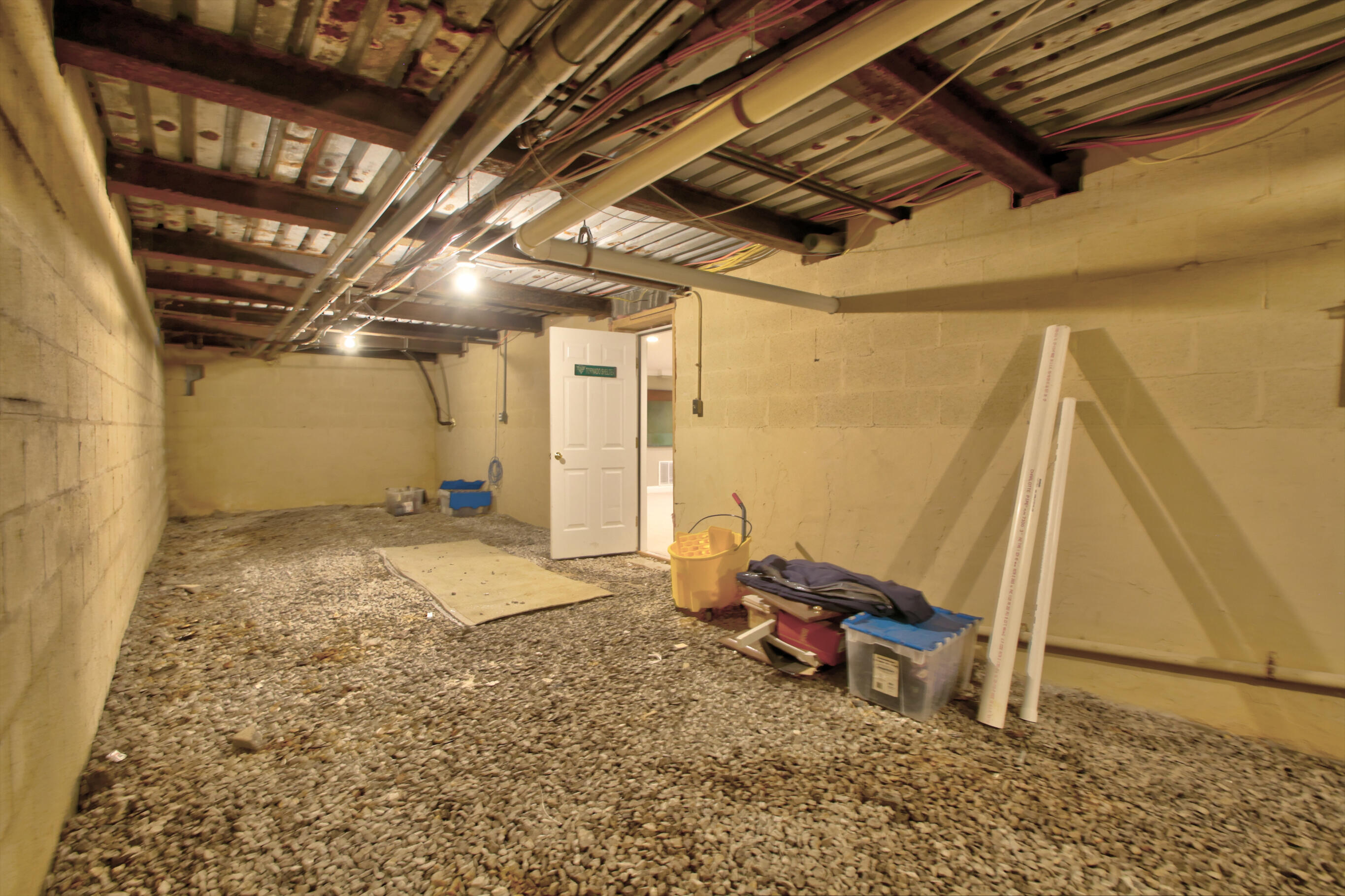 Lexington, Kentucky 40509, United States, 5 Bedrooms Bedrooms, ,6 BathroomsBathrooms,Residential,Pending,130221