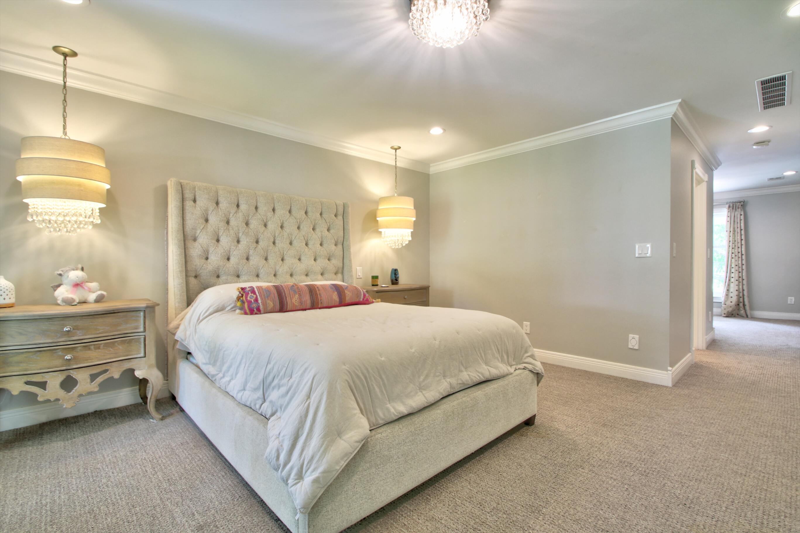 Lexington, Kentucky 40509, United States, 5 Bedrooms Bedrooms, ,6 BathroomsBathrooms,Residential,Pending,130221