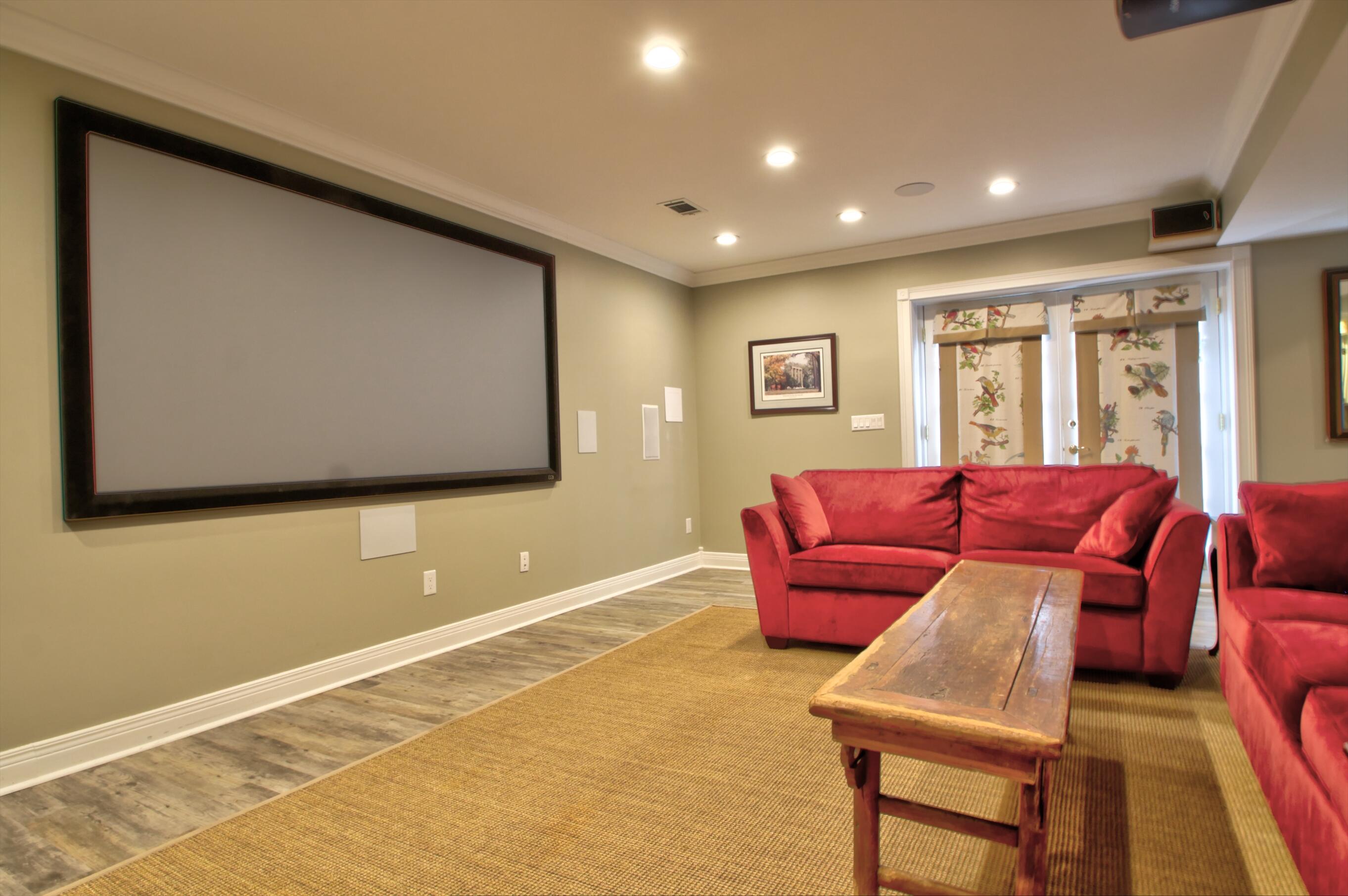 Lexington, Kentucky 40509, United States, 5 Bedrooms Bedrooms, ,6 BathroomsBathrooms,Residential,Pending,130221