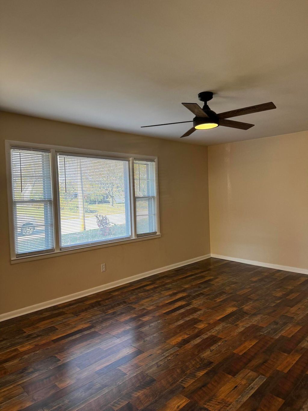 Photo of 612 Boone Avenue, Winchester, KY 40391 (MLS # 25505318)