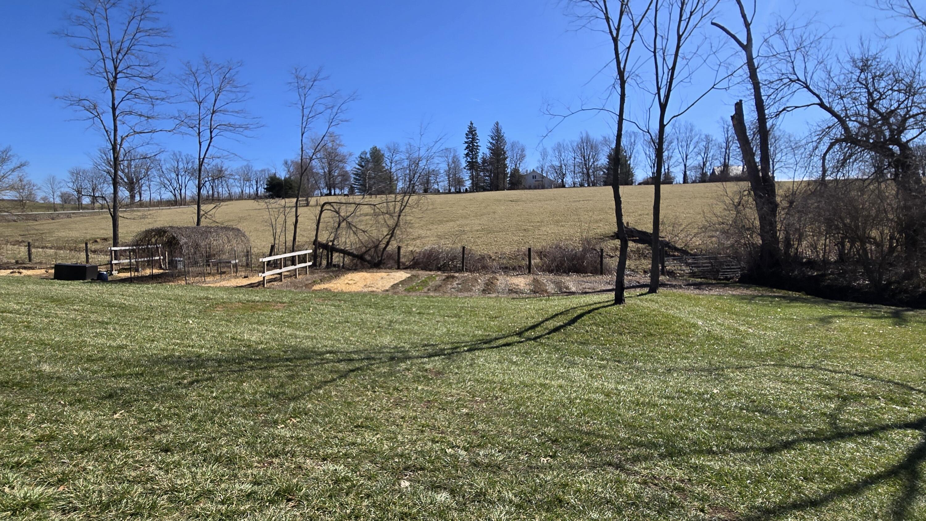 Paris, Kentucky 40361, United States, 4 Bedrooms Bedrooms, ,4 BathroomsBathrooms,Residential,Active,91944