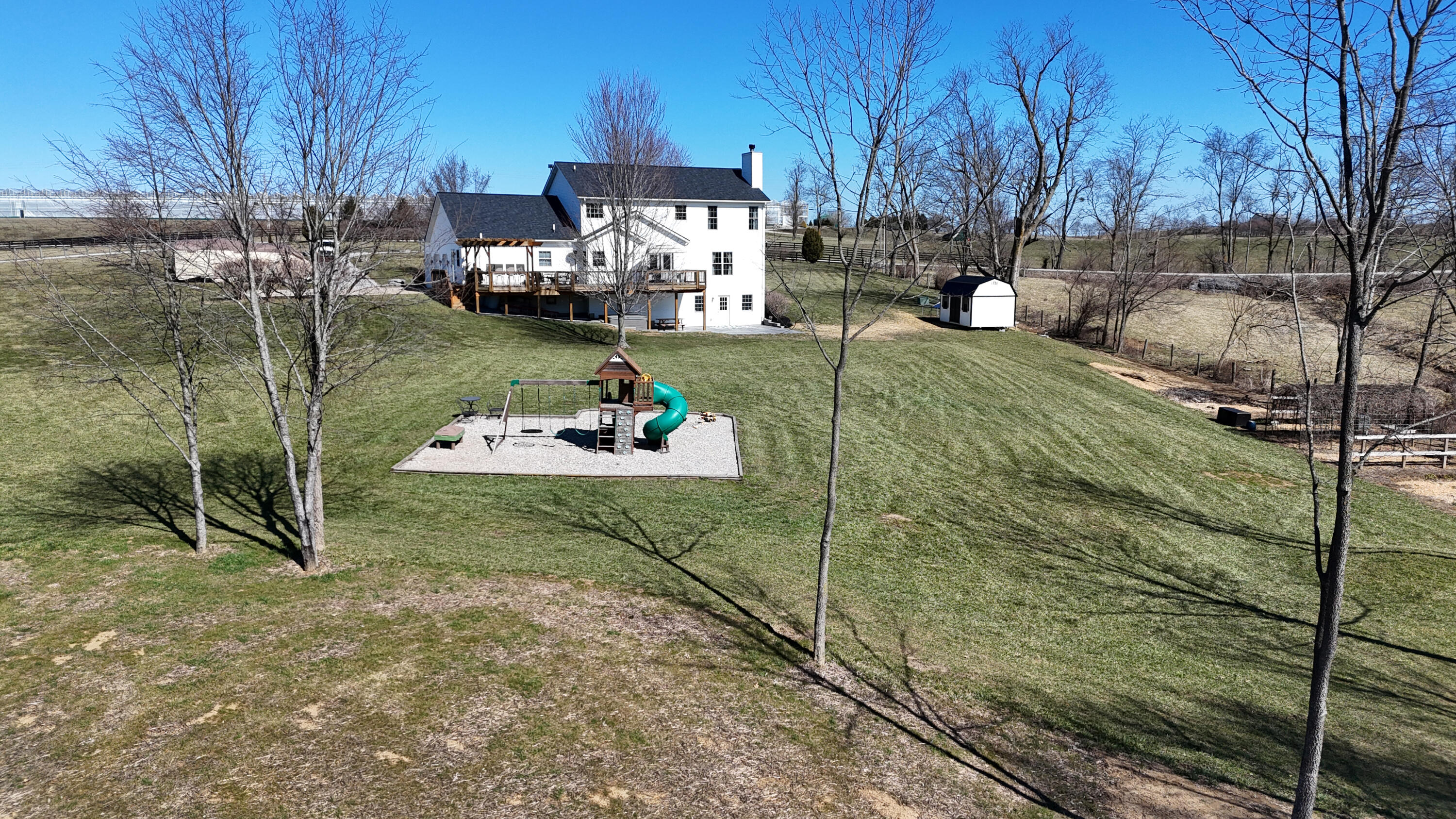 Paris, Kentucky 40361, United States, 4 Bedrooms Bedrooms, ,4 BathroomsBathrooms,Residential,Active,91944