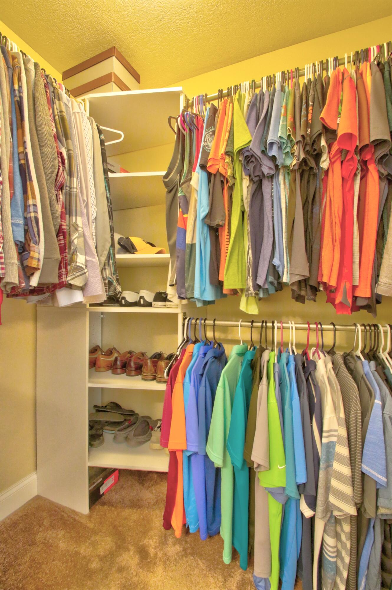 Paris, Kentucky 40361, United States, 4 Bedrooms Bedrooms, ,4 BathroomsBathrooms,Residential,Active,91944