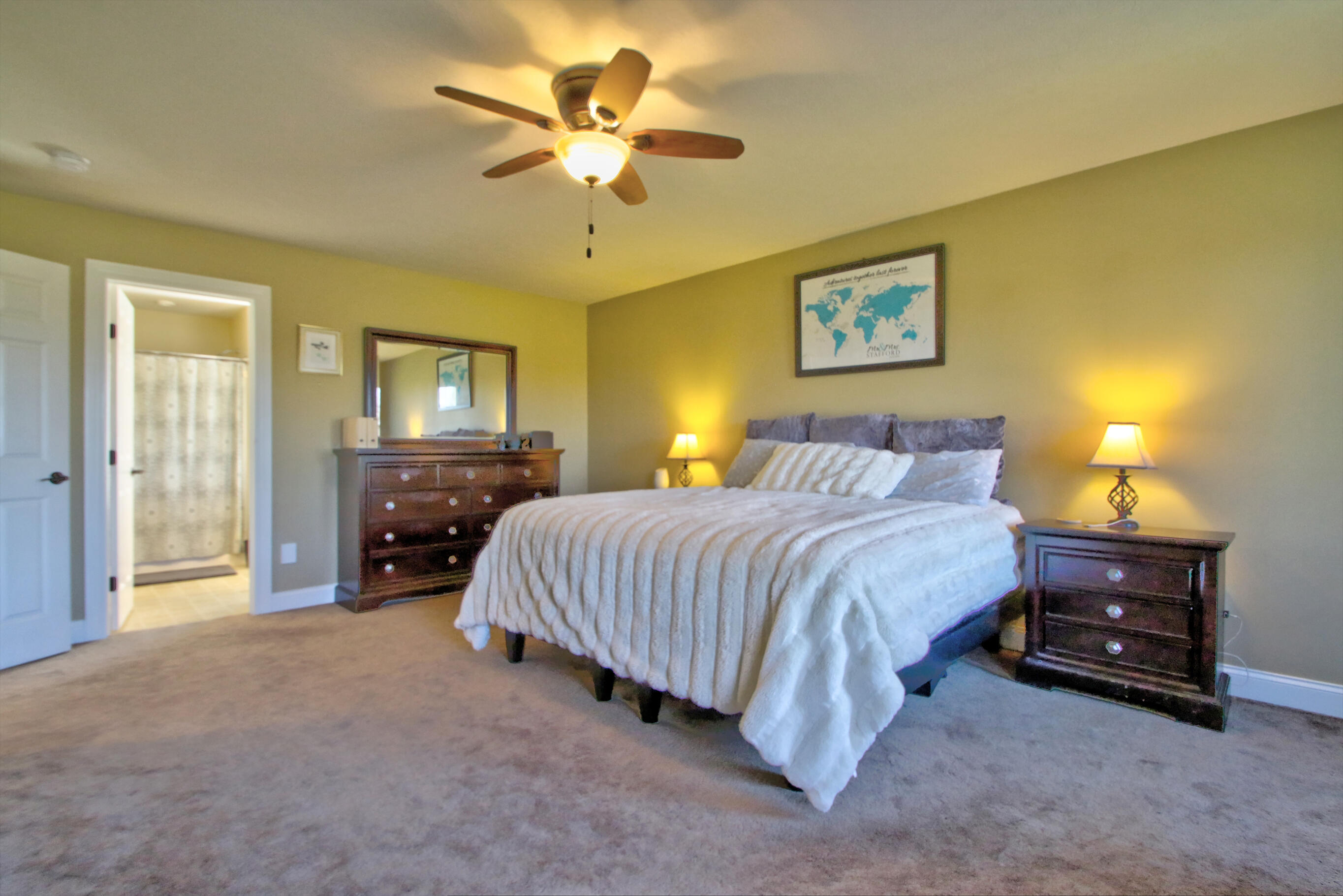 Paris, Kentucky 40361, United States, 4 Bedrooms Bedrooms, ,4 BathroomsBathrooms,Residential,Active,91944