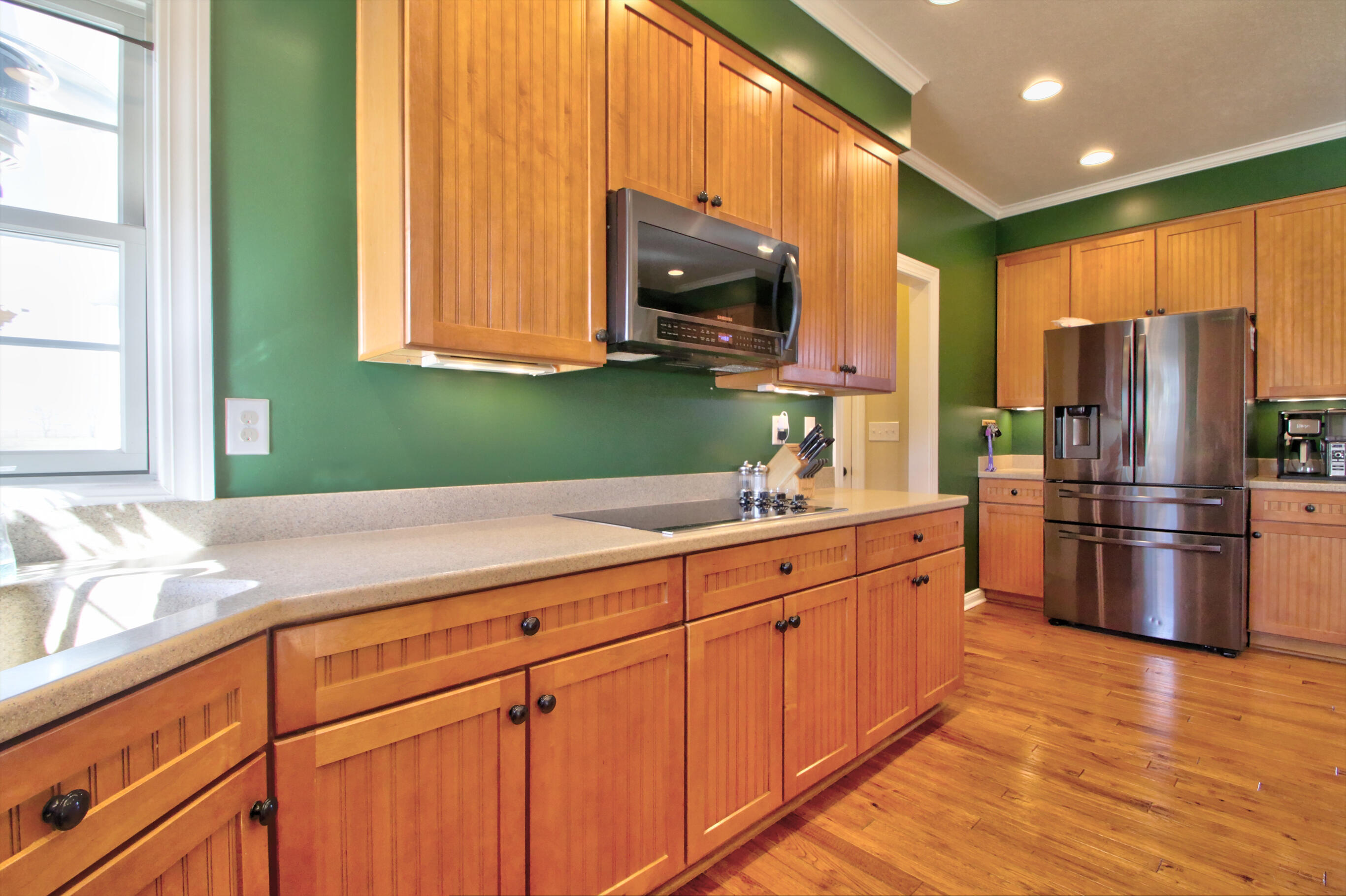 Paris, Kentucky 40361, United States, 4 Bedrooms Bedrooms, ,4 BathroomsBathrooms,Residential,Active,91944