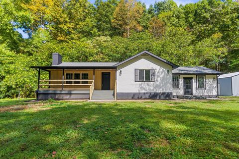 Property photo of 61 Peachy Williams Street, Frenchburg, KY 40322