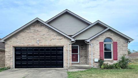 Photo of 126 Allison Circle, Nicholasville, KY 40356 (MLS # 25502459)