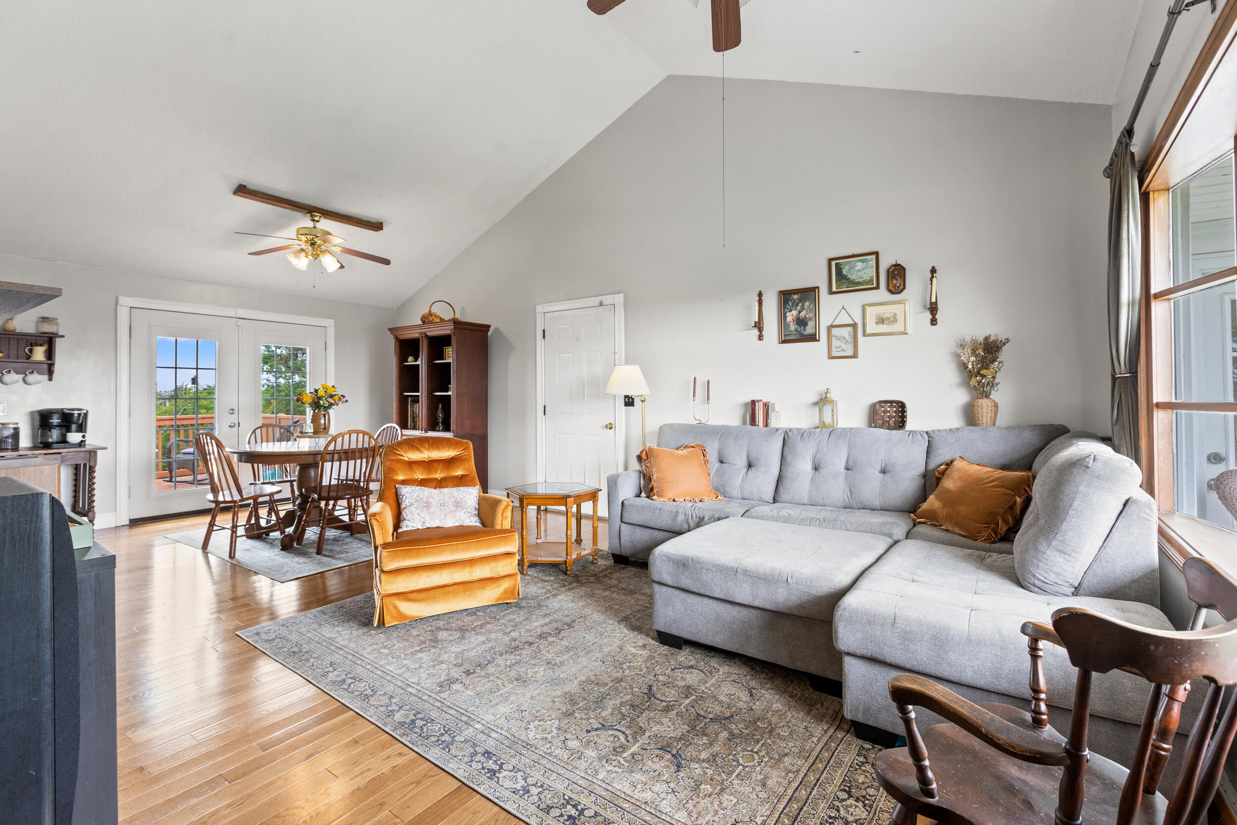 Richmond, Kentucky 40475, United States, 3 Bedrooms Bedrooms, ,2 BathroomsBathrooms,Residential,Pending,186455