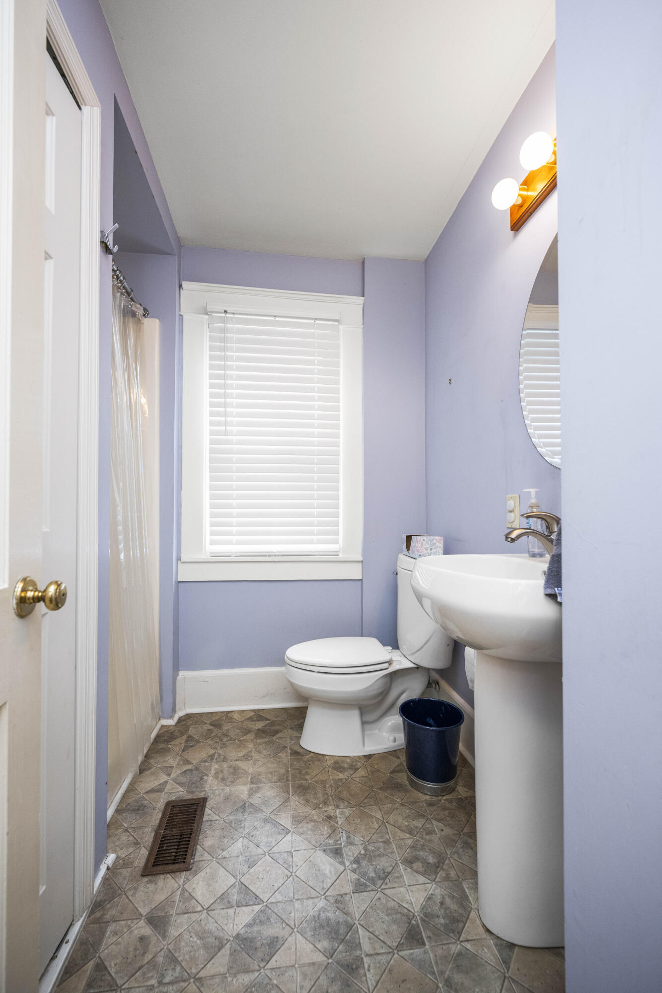 Berea, Kentucky 40403, United States, 5 Bedrooms Bedrooms, ,4 BathroomsBathrooms,Residential,Active,135834