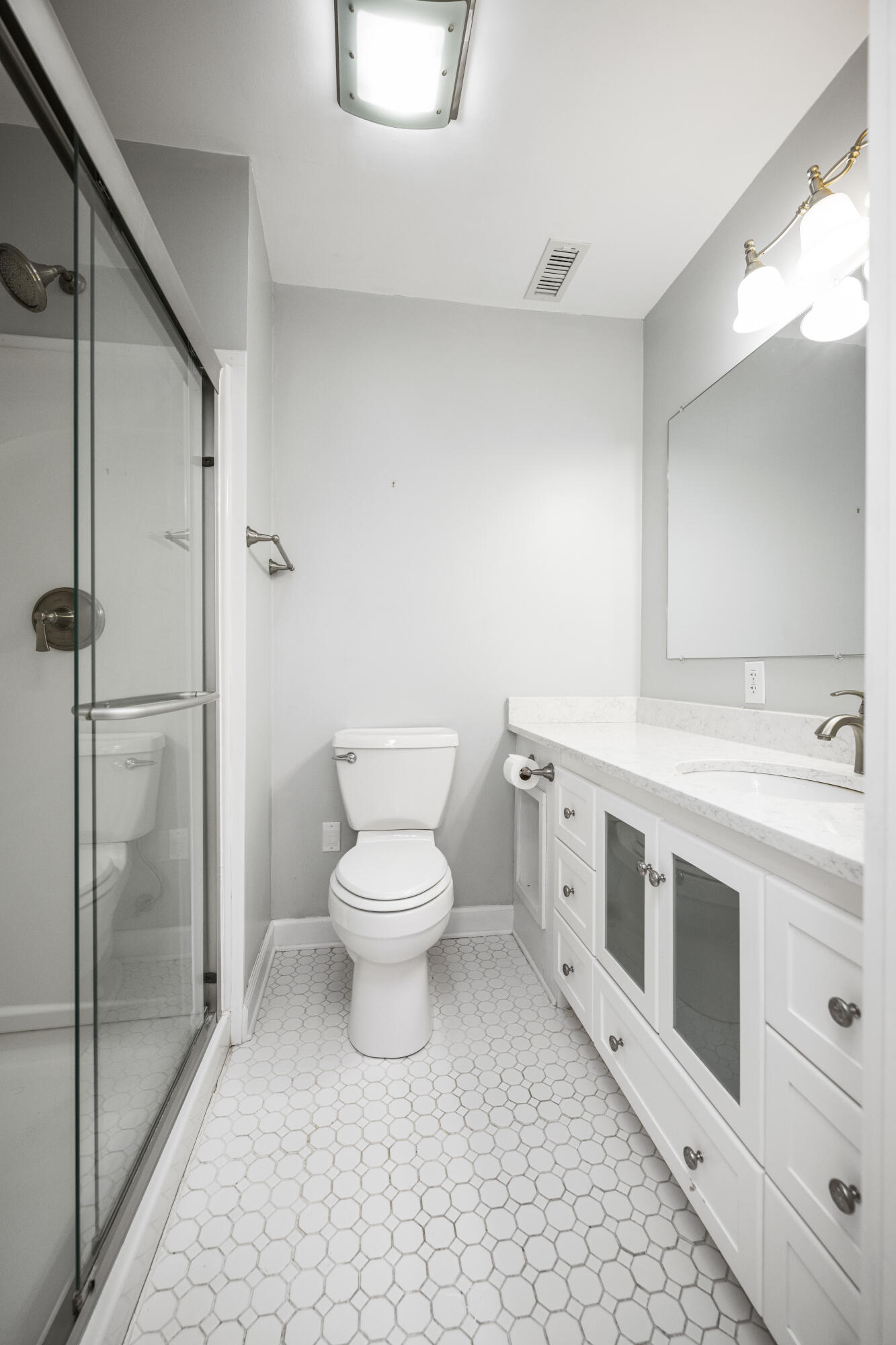 Berea, Kentucky 40403, United States, 5 Bedrooms Bedrooms, ,4 BathroomsBathrooms,Residential,Active,135834