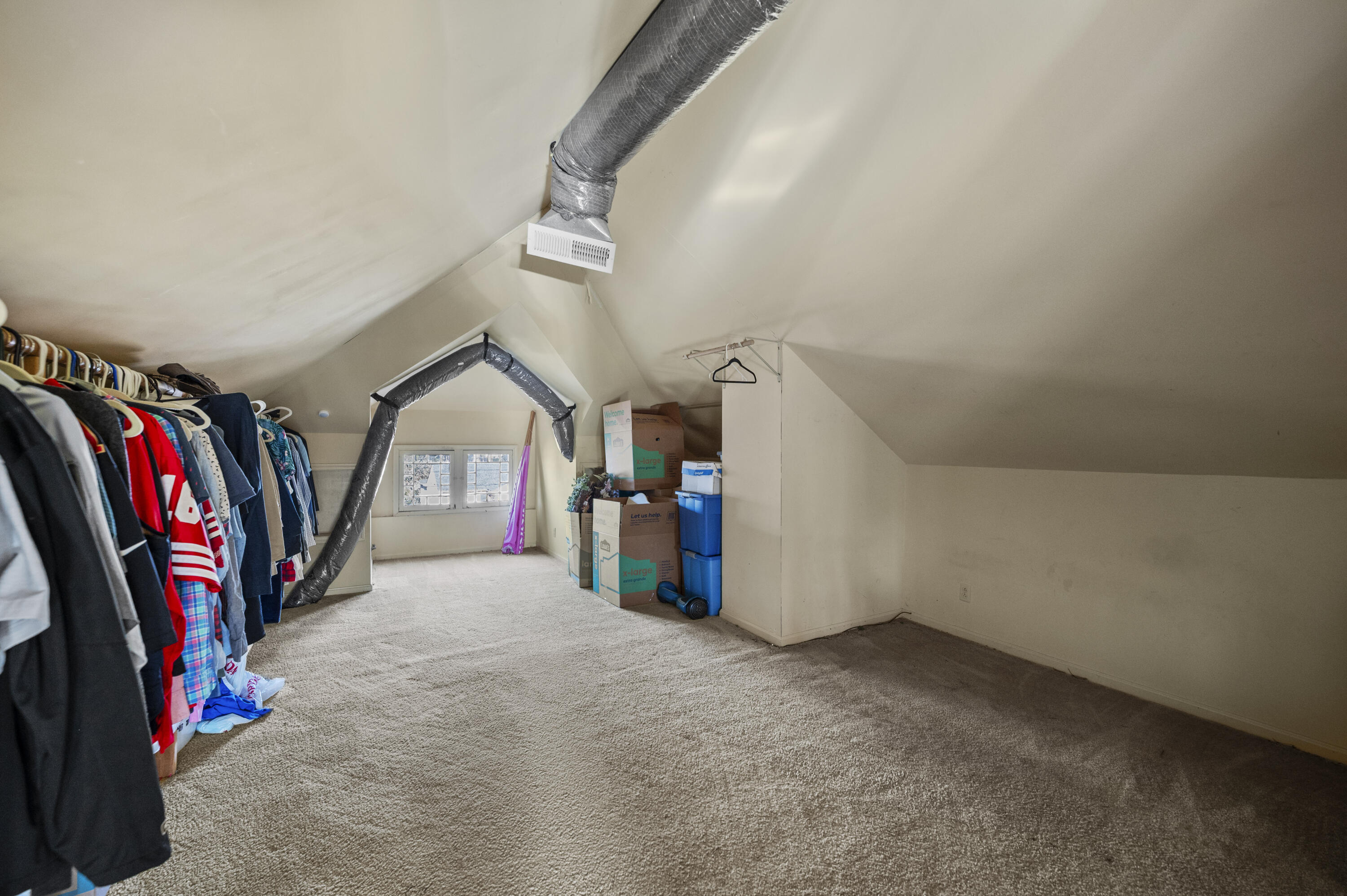 Richmond, Kentucky 40475, United States, 4 Bedrooms Bedrooms, ,3 BathroomsBathrooms,Residential,Active,244247