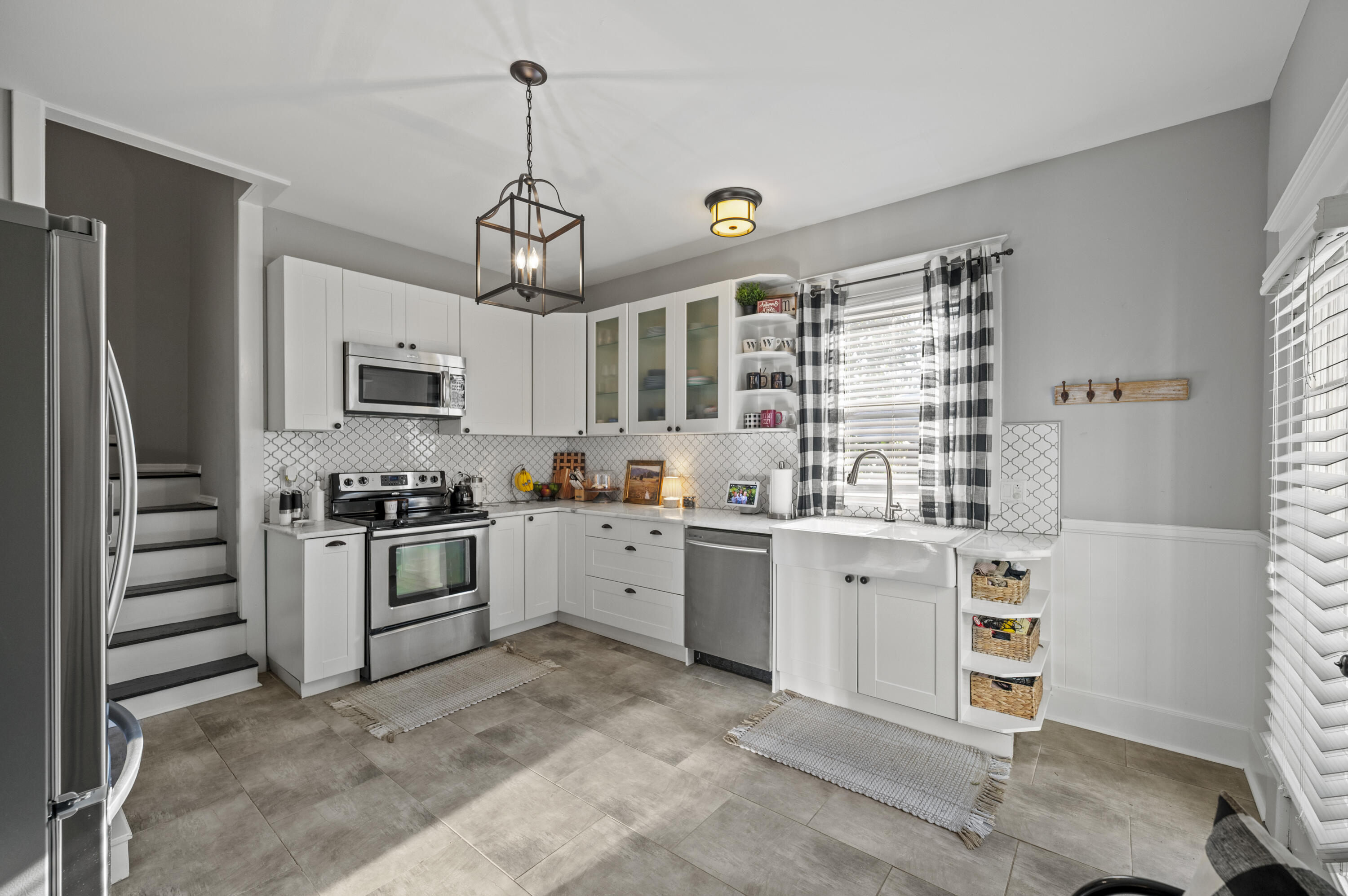 Richmond, Kentucky 40475, United States, 4 Bedrooms Bedrooms, ,3 BathroomsBathrooms,Residential,Active,244247