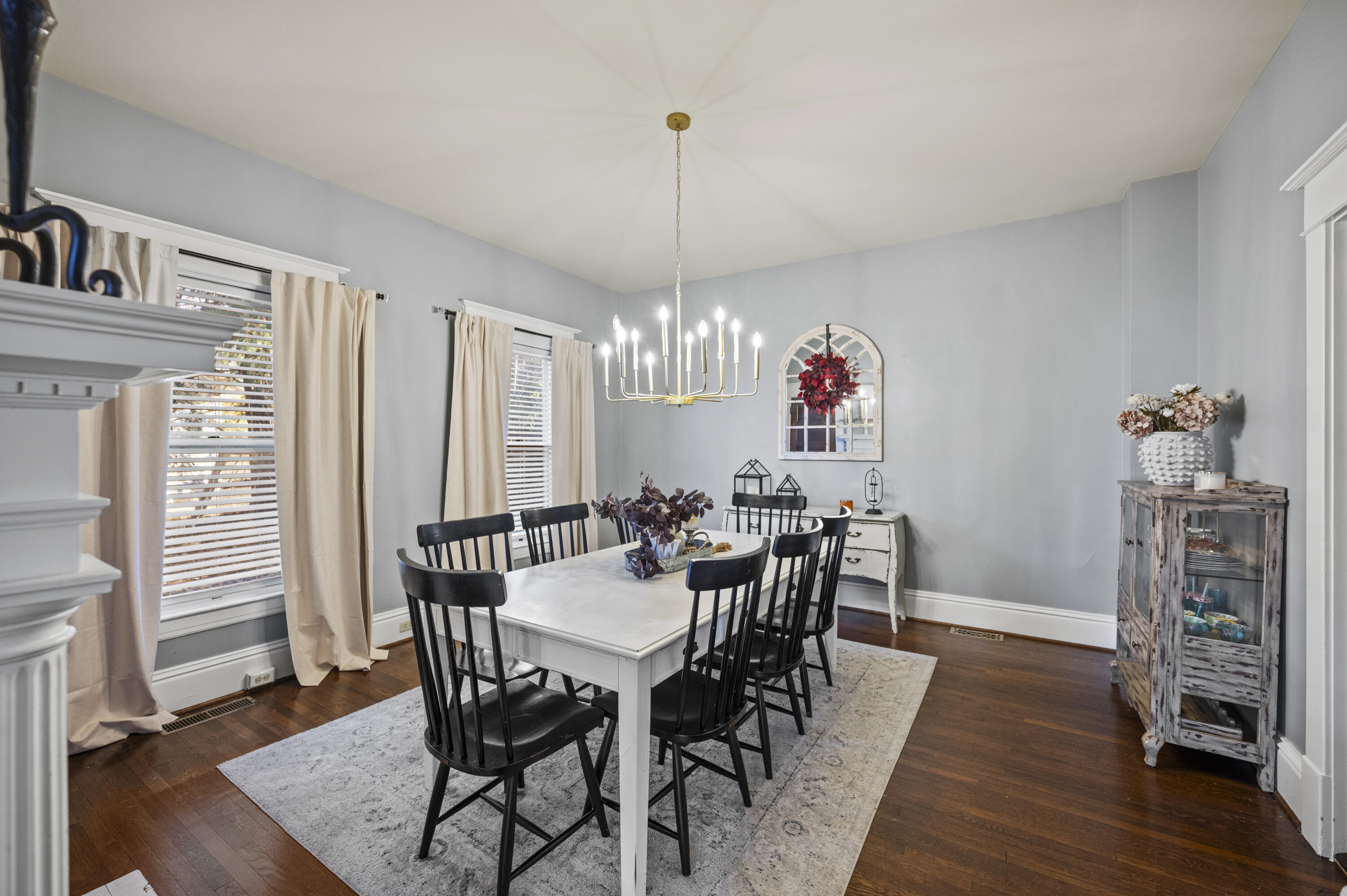 Richmond, Kentucky 40475, United States, 4 Bedrooms Bedrooms, ,3 BathroomsBathrooms,Residential,Active,244247