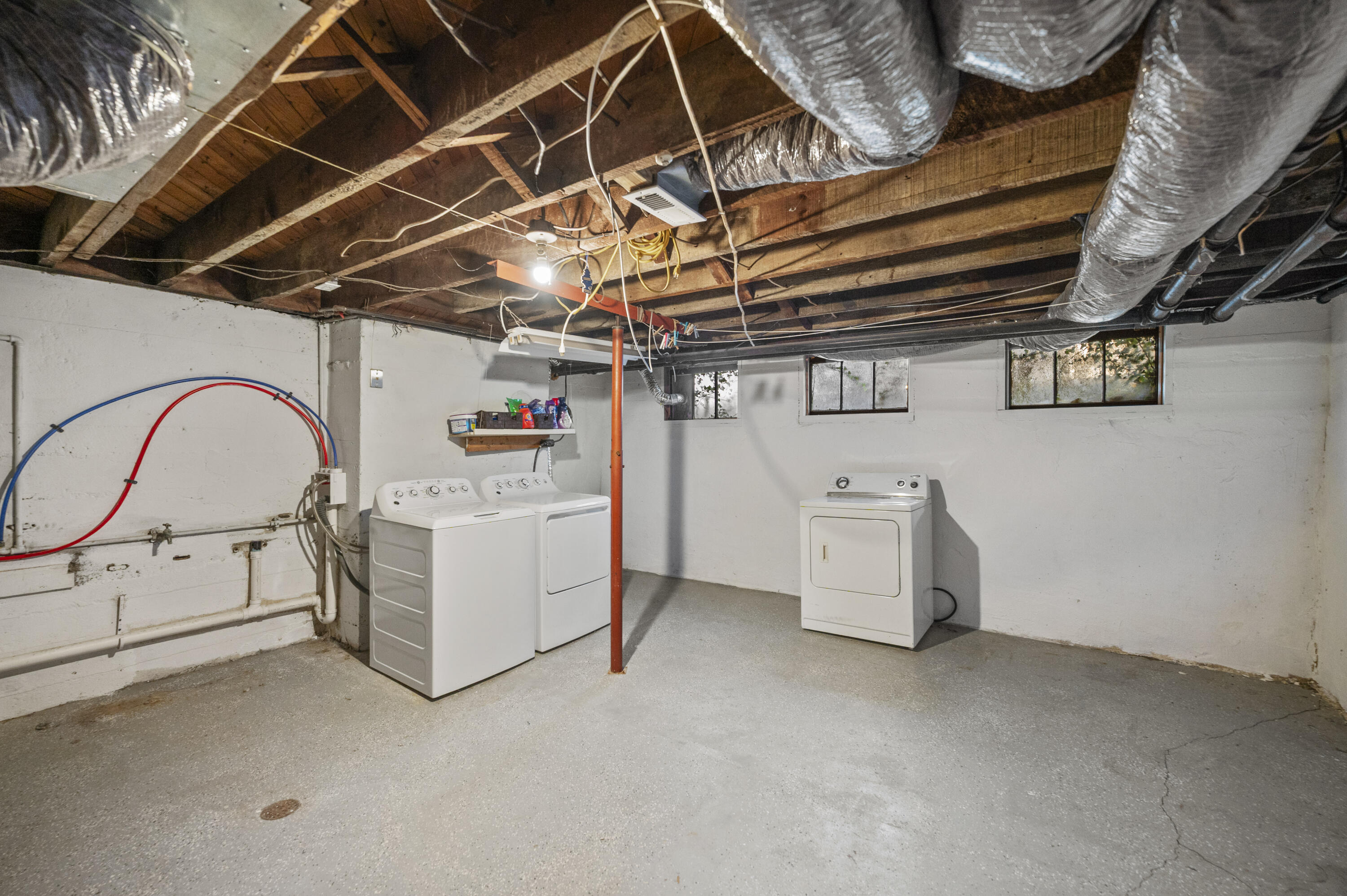 Richmond, Kentucky 40475, United States, 4 Bedrooms Bedrooms, ,3 BathroomsBathrooms,Residential,Active,244247