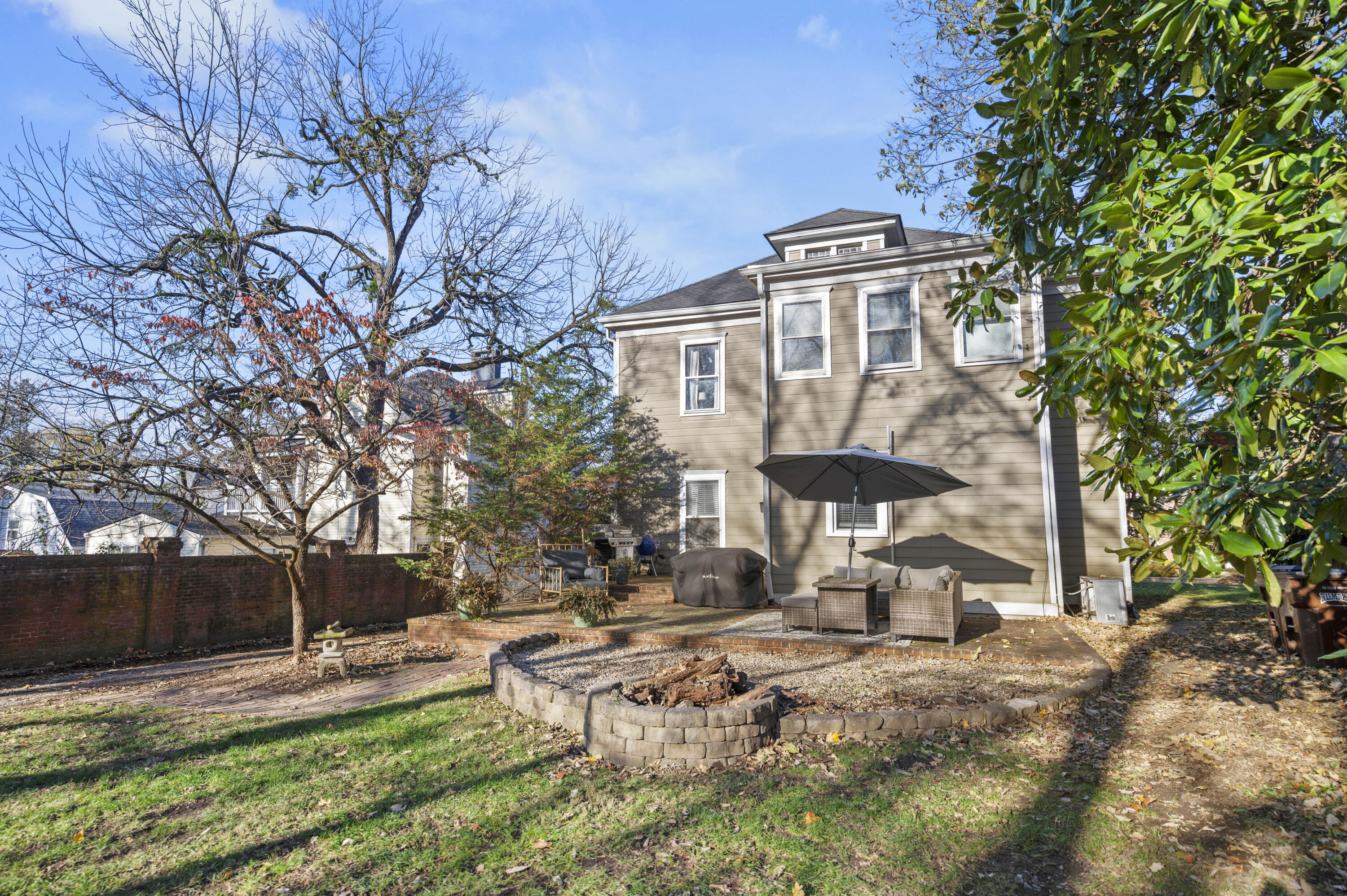 Richmond, Kentucky 40475, United States, 4 Bedrooms Bedrooms, ,3 BathroomsBathrooms,Residential,Active,244247