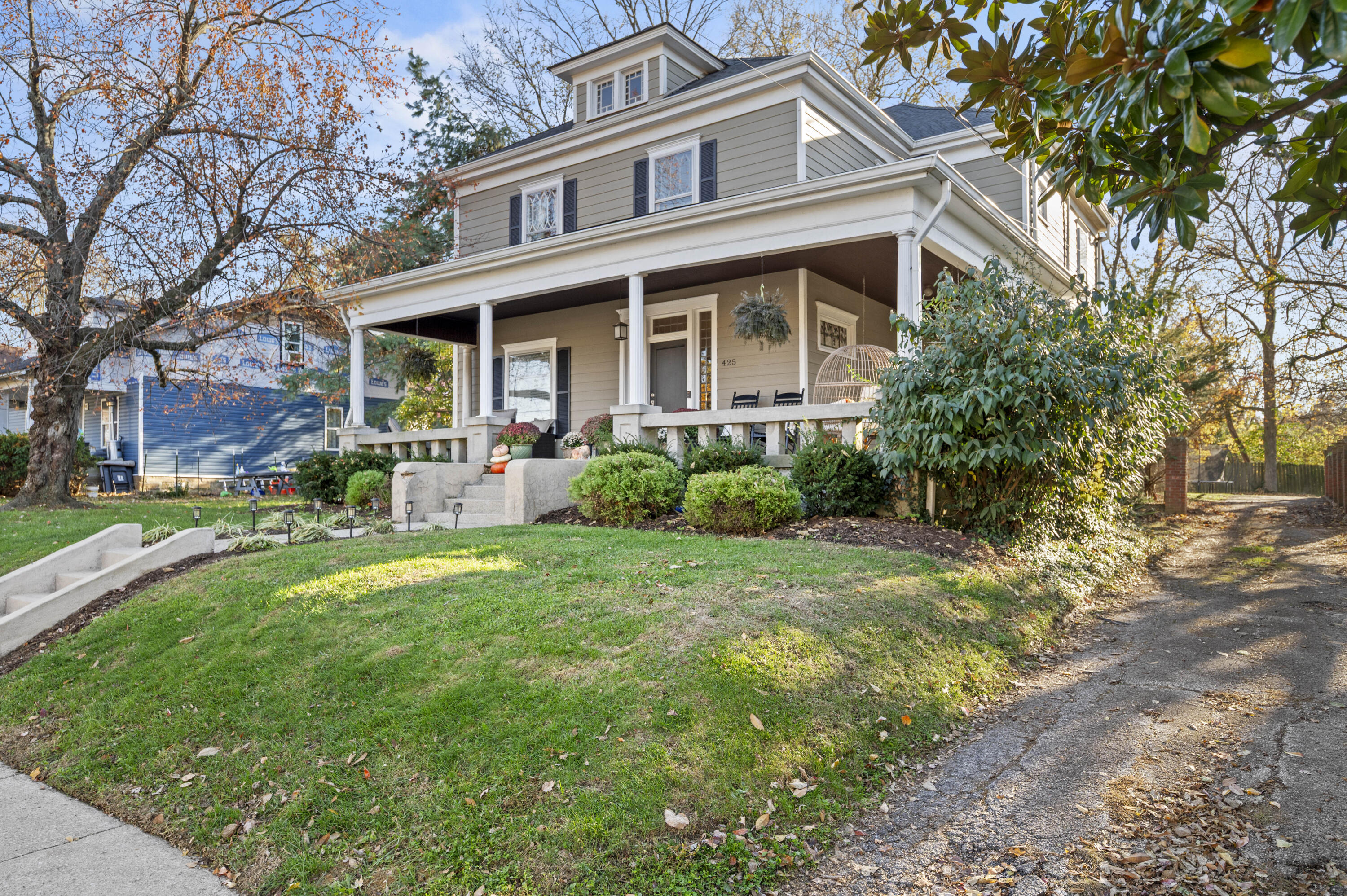 Richmond, Kentucky 40475, United States, 4 Bedrooms Bedrooms, ,3 BathroomsBathrooms,Residential,Active,244247