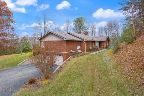 68 Clay Drive, Manchester, KY 40962 - #: 23021775