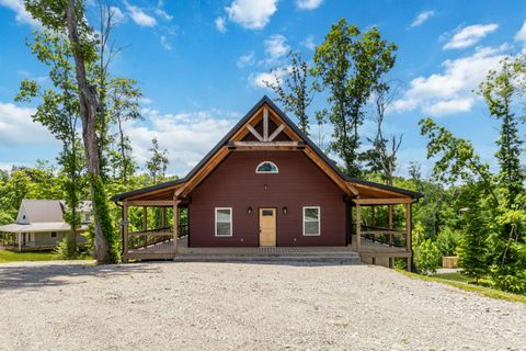 Property photo of 495 Pumpkin Crk Circle, Jamestown, KY 42629