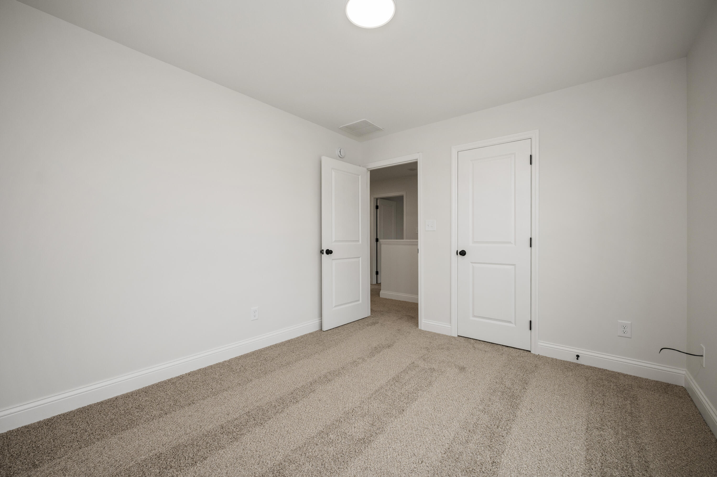 Richmond, Kentucky 40475, United States, 5 Bedrooms Bedrooms, ,4 BathroomsBathrooms,Residential,Active,119337