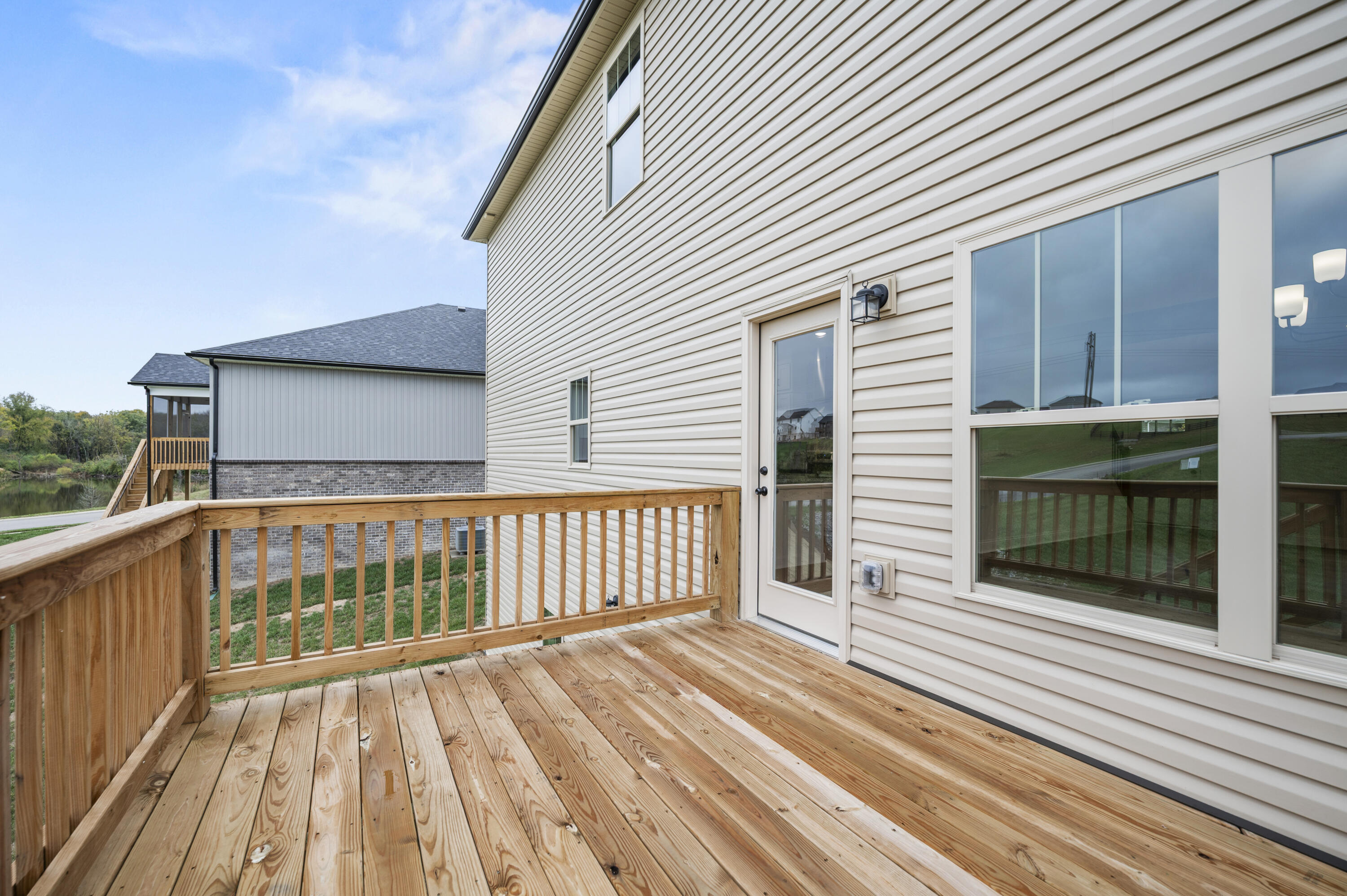 Richmond, Kentucky 40475, United States, 5 Bedrooms Bedrooms, ,4 BathroomsBathrooms,Residential,Active,119337