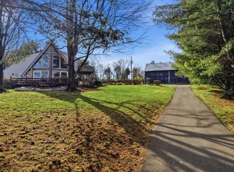 Property photo of 235 Lakewood Drive, Nicholasville, KY 40356