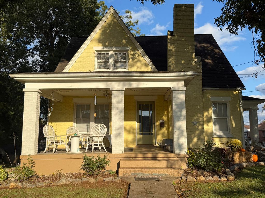 Photo of 124 N Richardson Drive, Somerset, KY 42501 (MLS # 25505114)