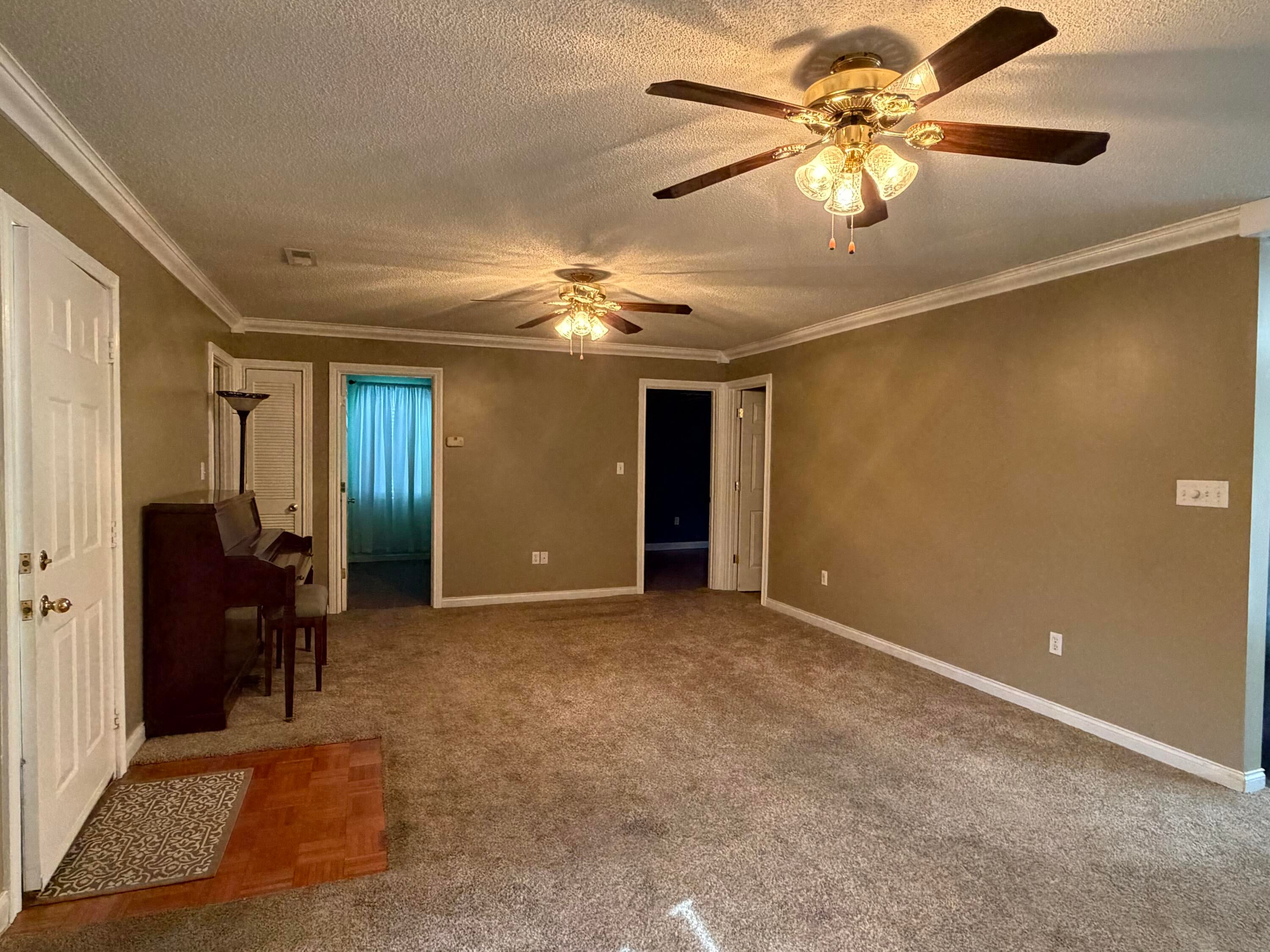 102 Dogwood Trail