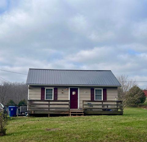 Photo of 725 Pierce Donansburg Road, Greensburg, KY 42743 (MLS # 25507546)