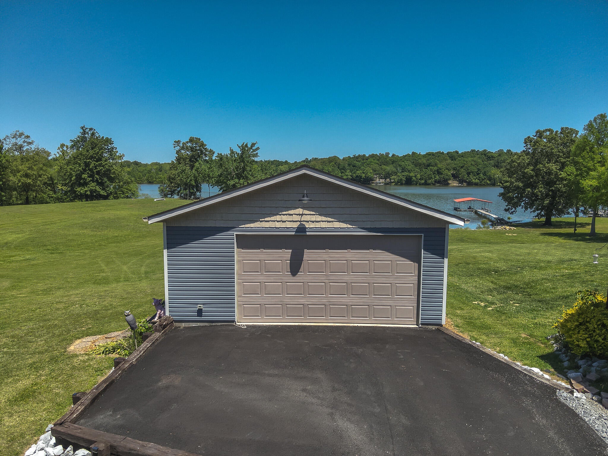 360 Halbrook Lane