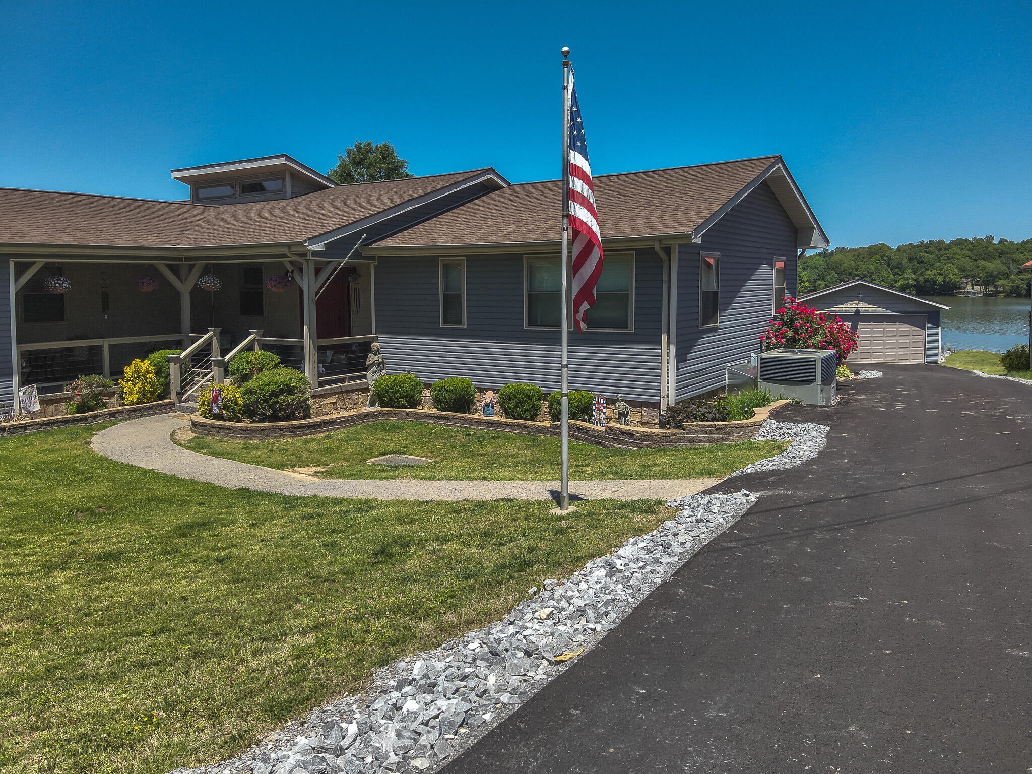 360 Halbrook Lane