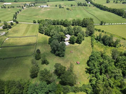Photo of 3003 Old Frankfort Pike, Versailles, KY 40383 (MLS # 25014340)