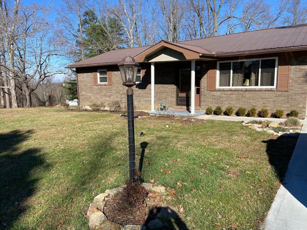 Photo of 182 Fanchester Heights Road, Whitley City, KY 42653 (MLS # 25505277)