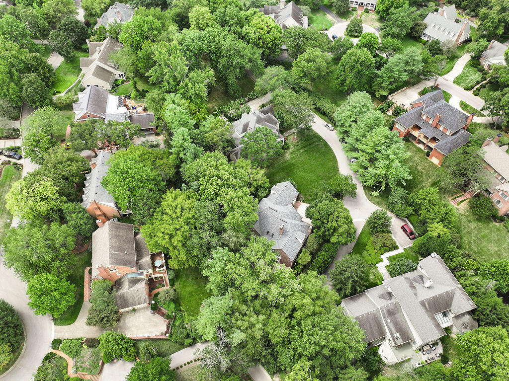 Lexington, Kentucky 40502, United States, 5 Bedrooms Bedrooms, ,5 BathroomsBathrooms,Residential,Active,227366