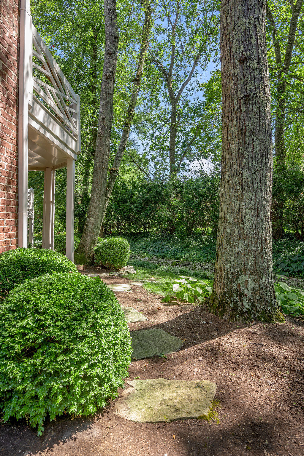 Lexington, Kentucky 40502, United States, 5 Bedrooms Bedrooms, ,5 BathroomsBathrooms,Residential,Active,227366