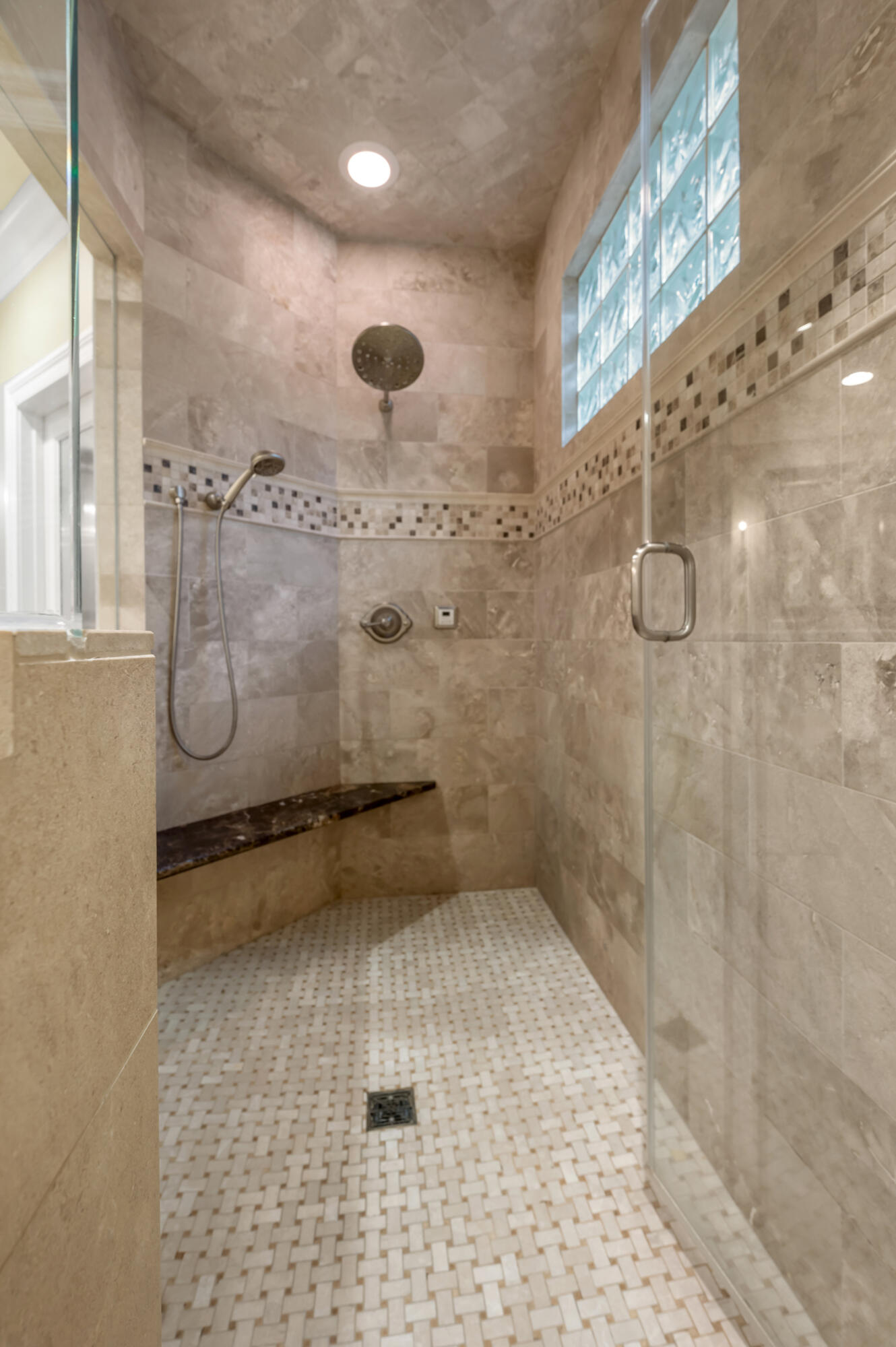 Lexington, Kentucky 40502, United States, 5 Bedrooms Bedrooms, ,5 BathroomsBathrooms,Residential,Active,227366