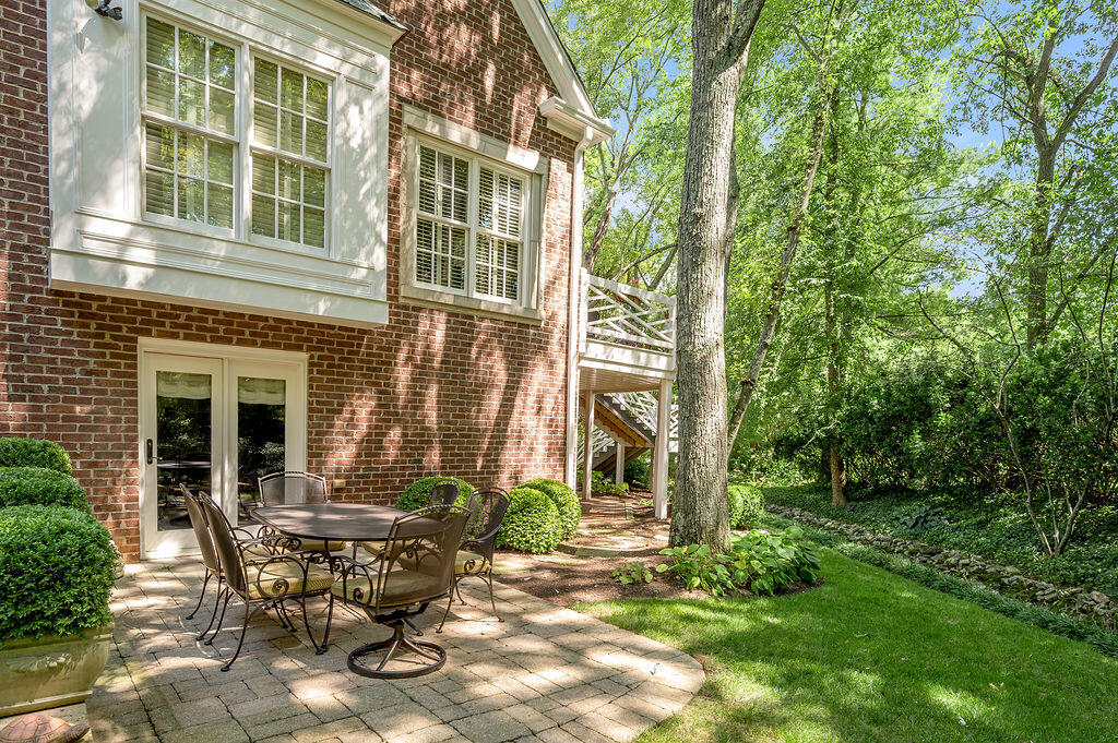 Lexington, Kentucky 40502, United States, 5 Bedrooms Bedrooms, ,5 BathroomsBathrooms,Residential,Active,227366