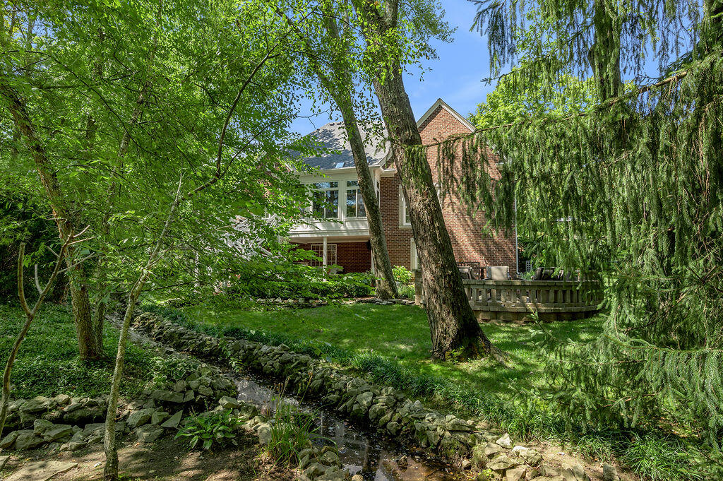 Lexington, Kentucky 40502, United States, 5 Bedrooms Bedrooms, ,5 BathroomsBathrooms,Residential,Active,227366